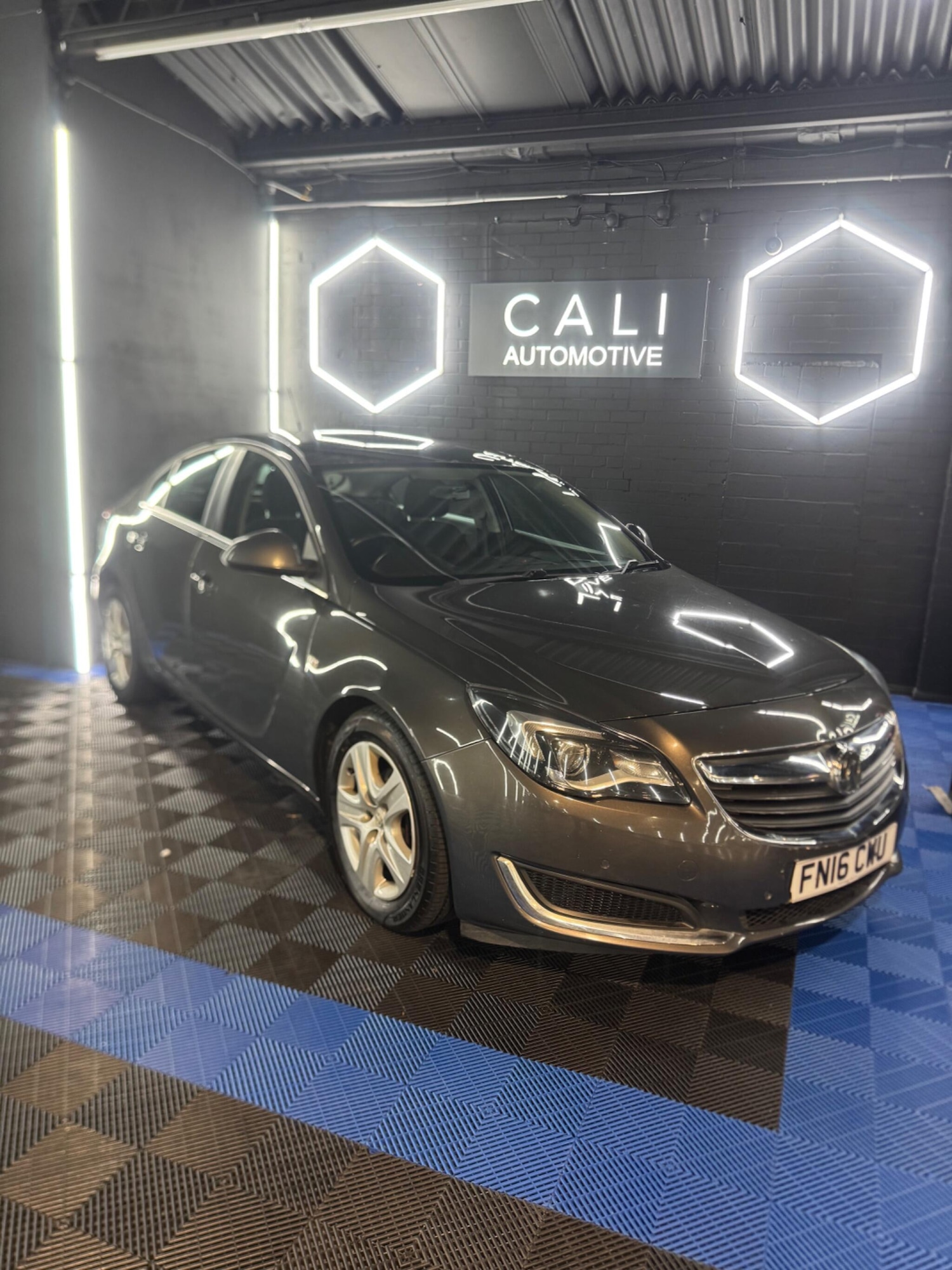 Used Vauxhall Insignia 2016 for sale - 76866482: Photo 5
