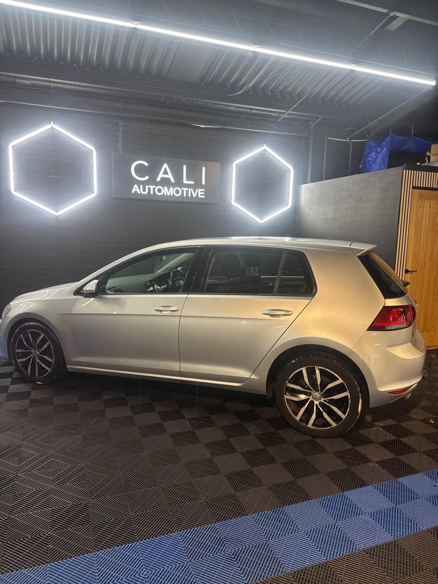 Used Volkswagen Golf 2013 for sale - 77549923: Photo 10