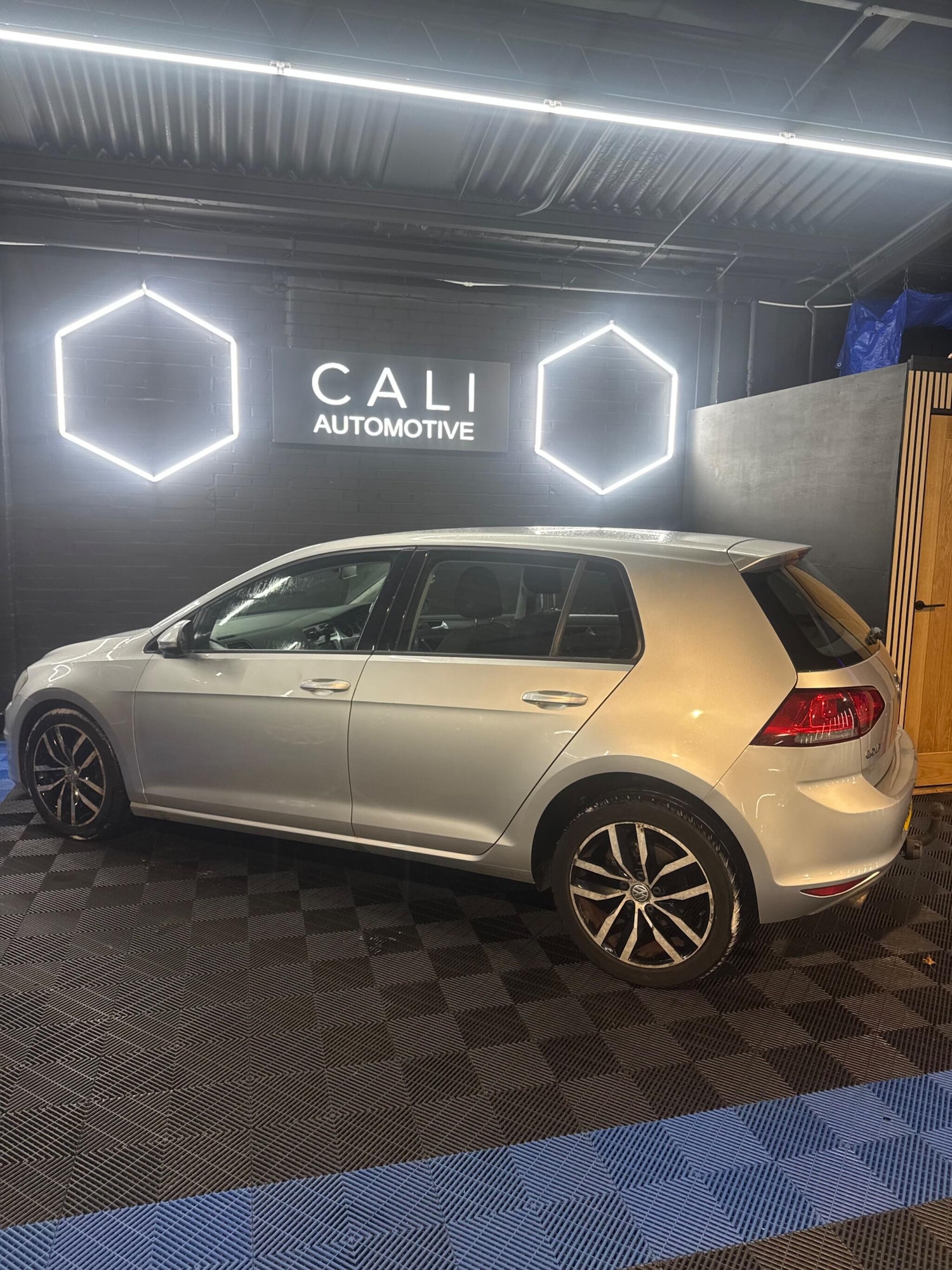 Used Volkswagen Golf 2013 for sale - 77549923: Photo 11