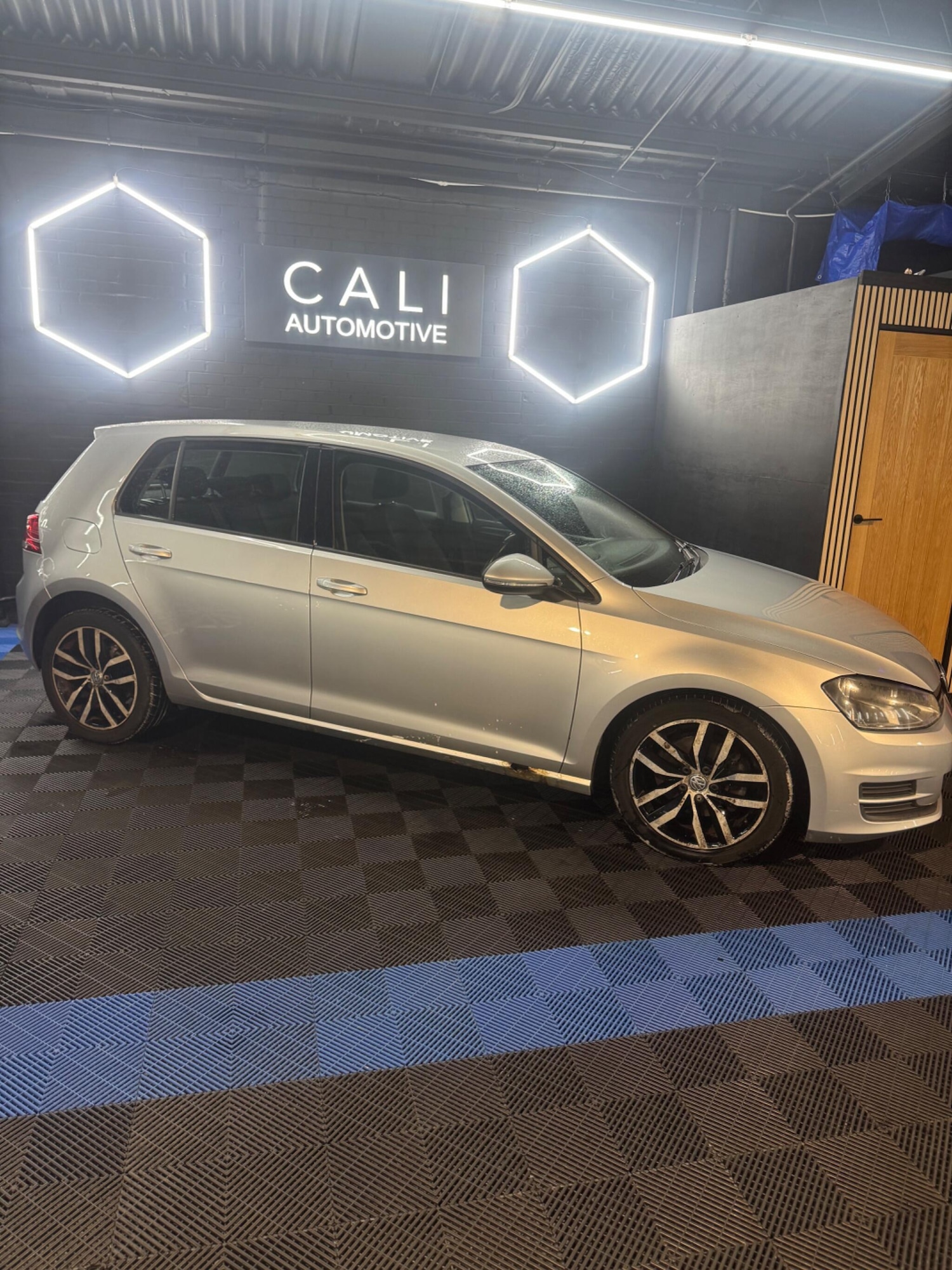 Used Volkswagen Golf 2013 for sale - 77549923: Photo 15