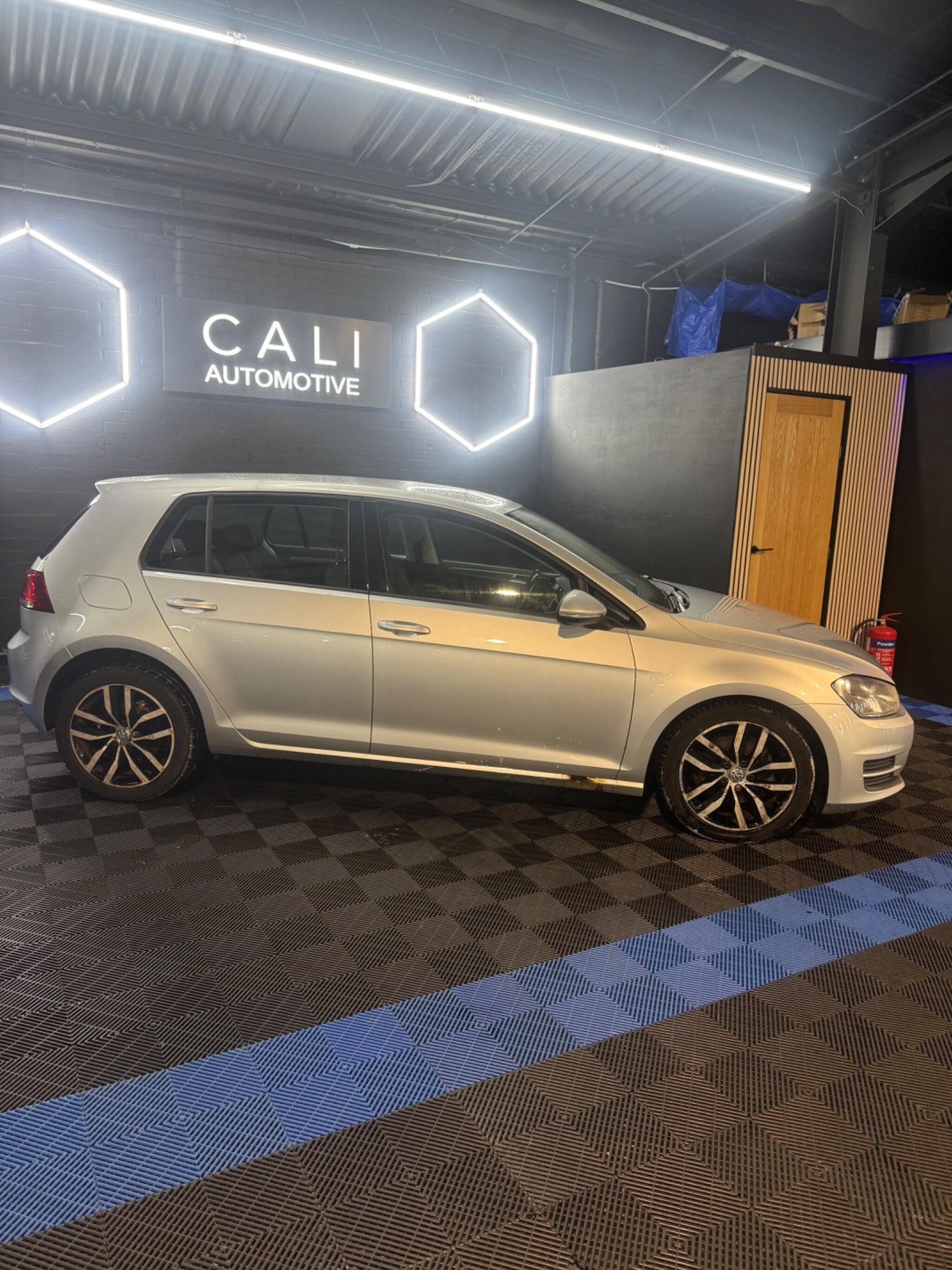 Used Volkswagen Golf 2013 for sale - 77549923: Photo 32