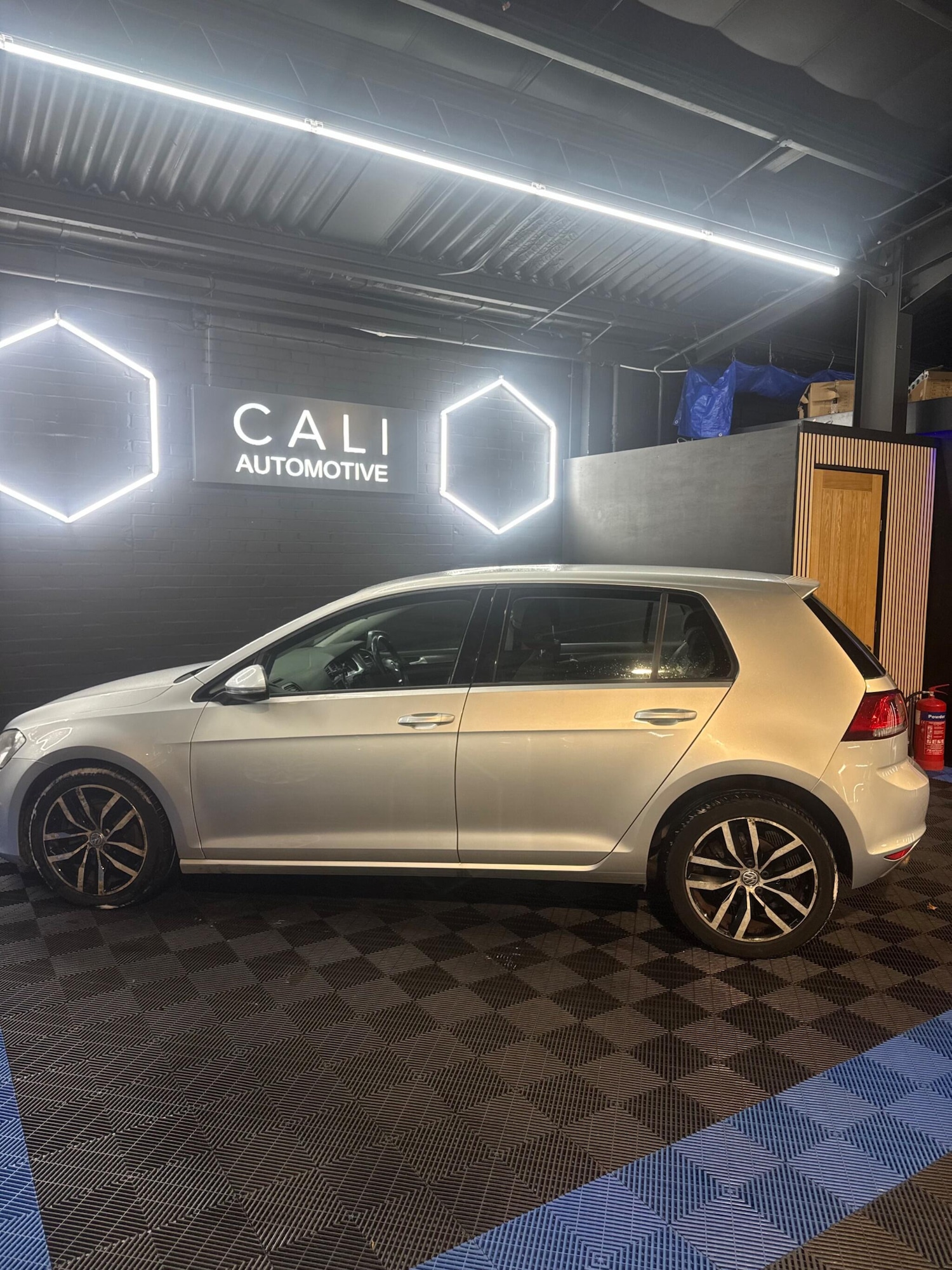 Used Volkswagen Golf 2013 for sale - 77549923: Photo 8