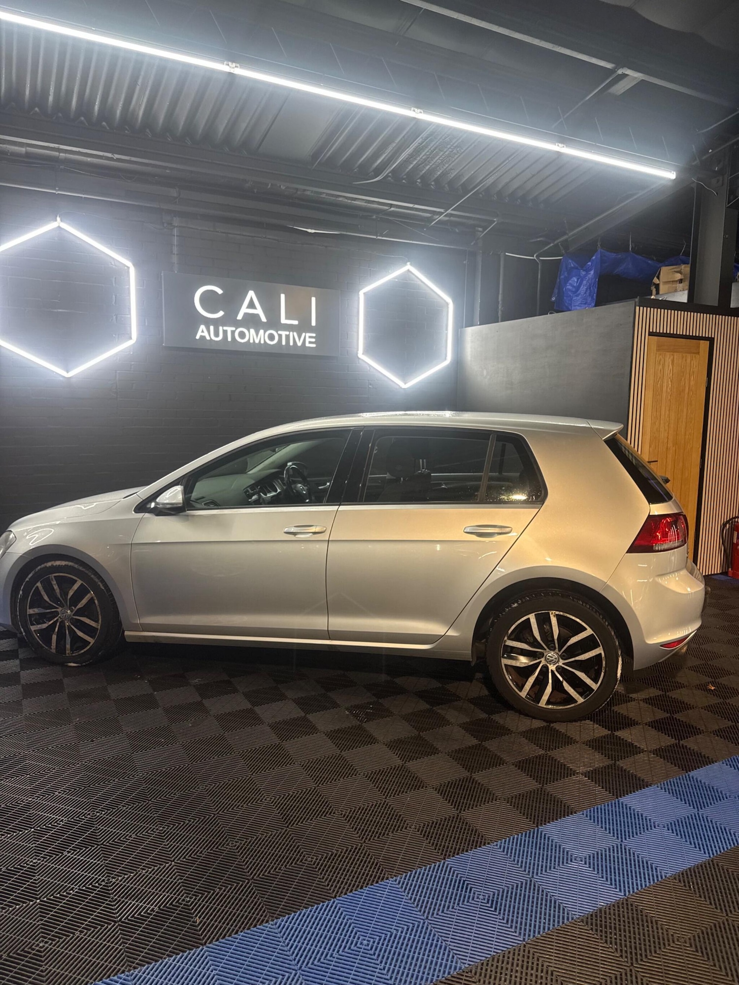 Used Volkswagen Golf 2013 for sale - 77549923: Photo 9