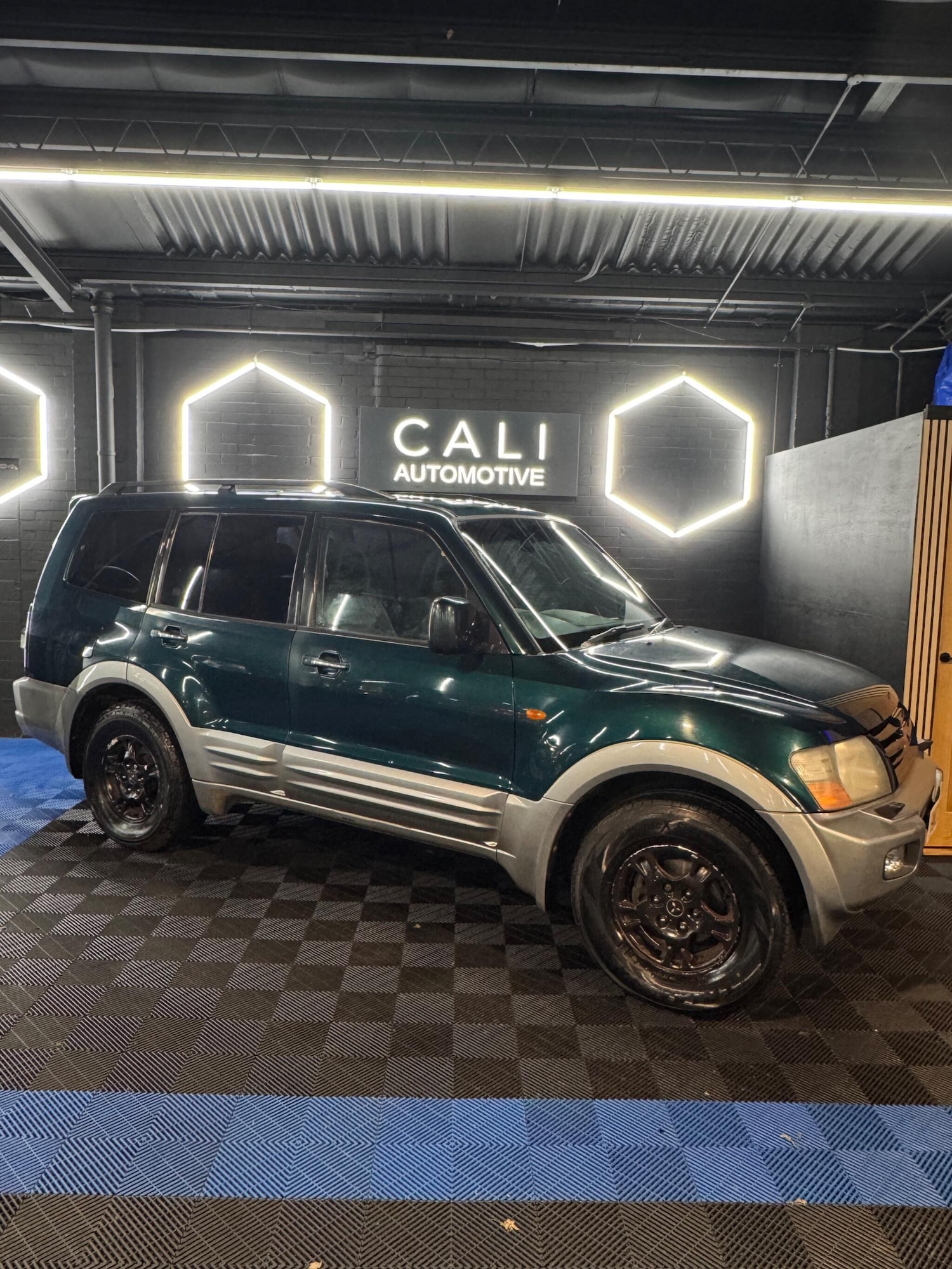 Used Mitsubishi Shogun 2003 for sale - 78057753: Photo 17