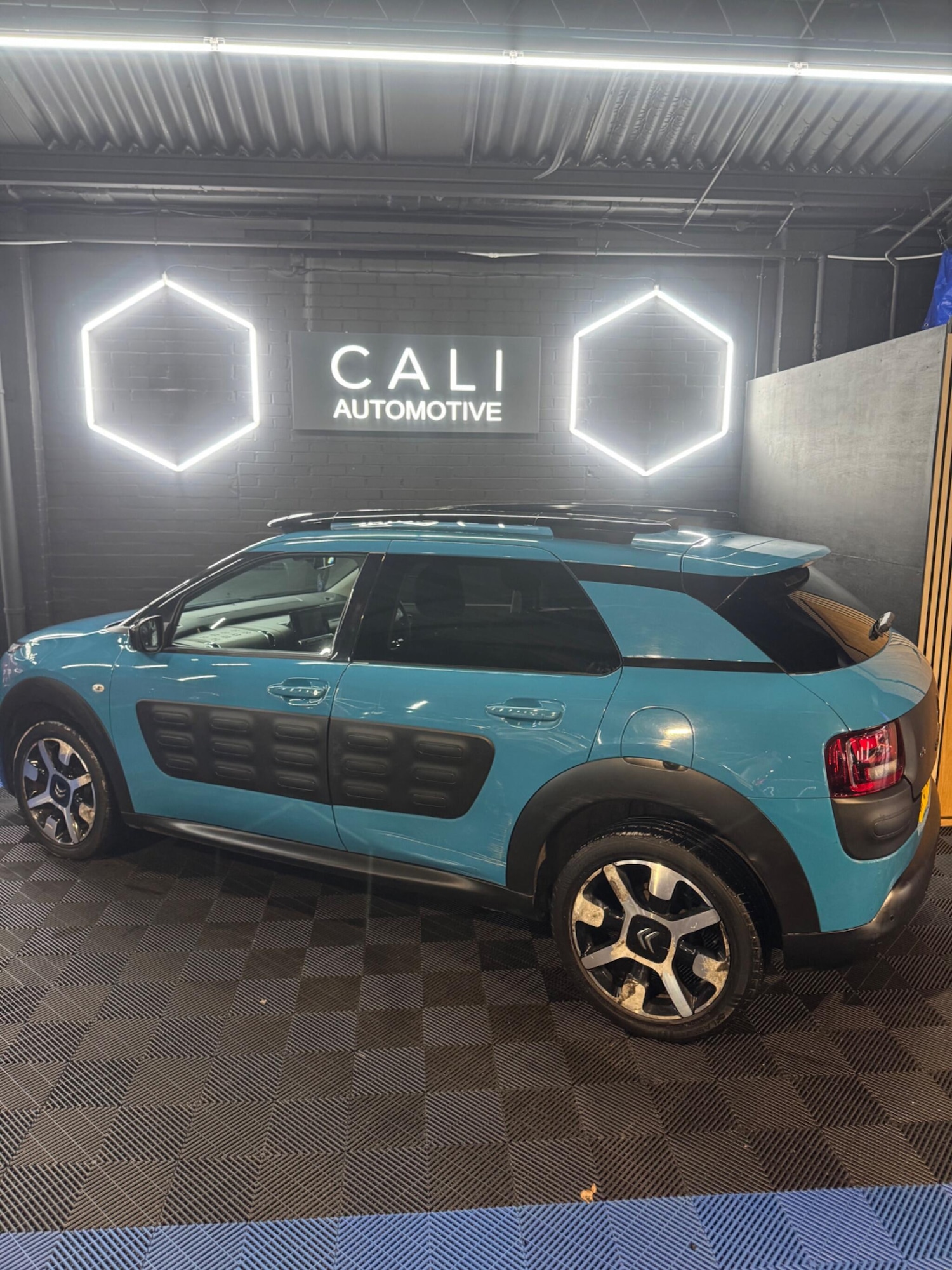 Used Citroen C4 Cactus for sale - 77825215: Photo 38