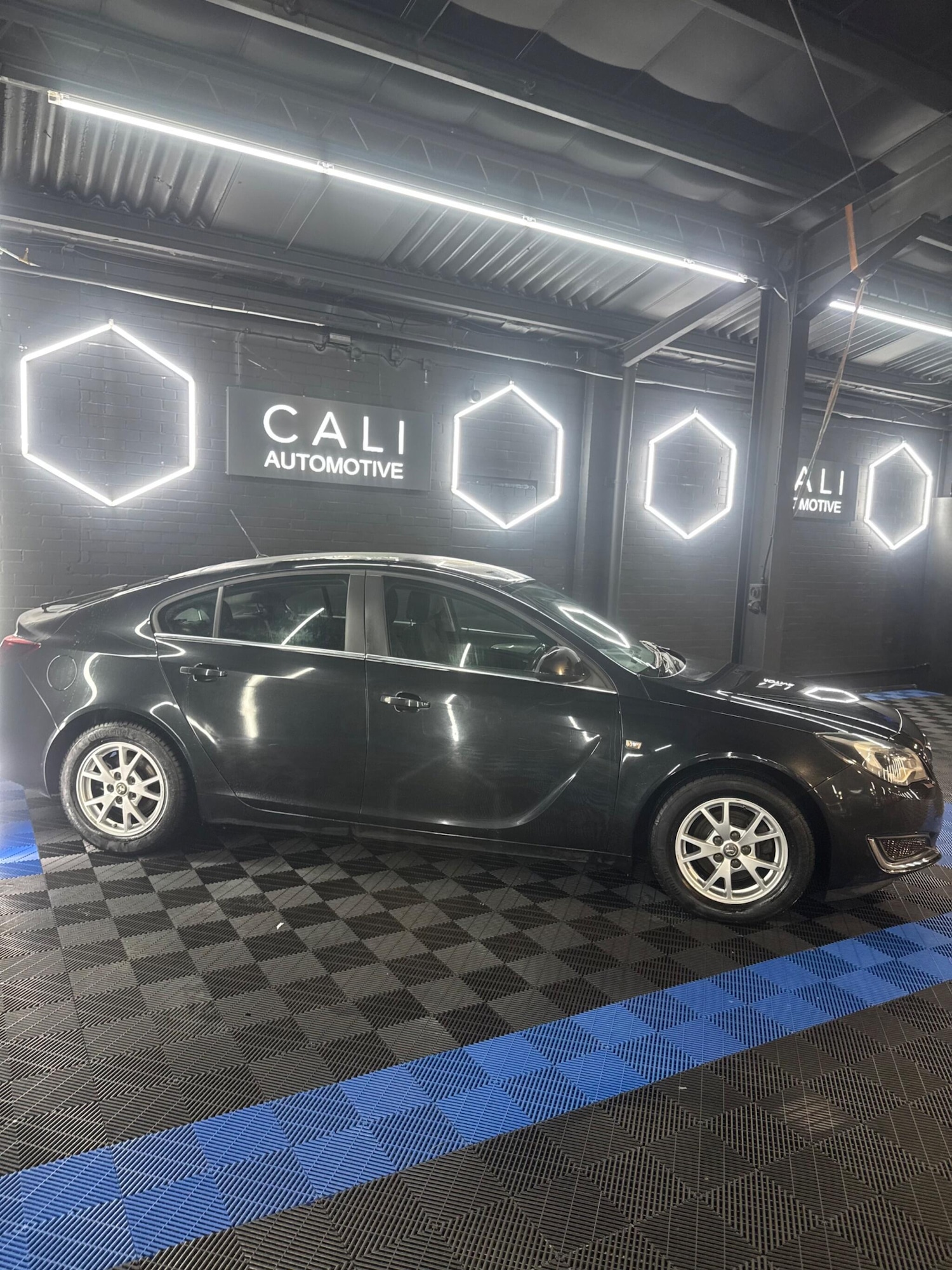 Used Vauxhall Insignia 2014 for sale - 77130939: Photo 17