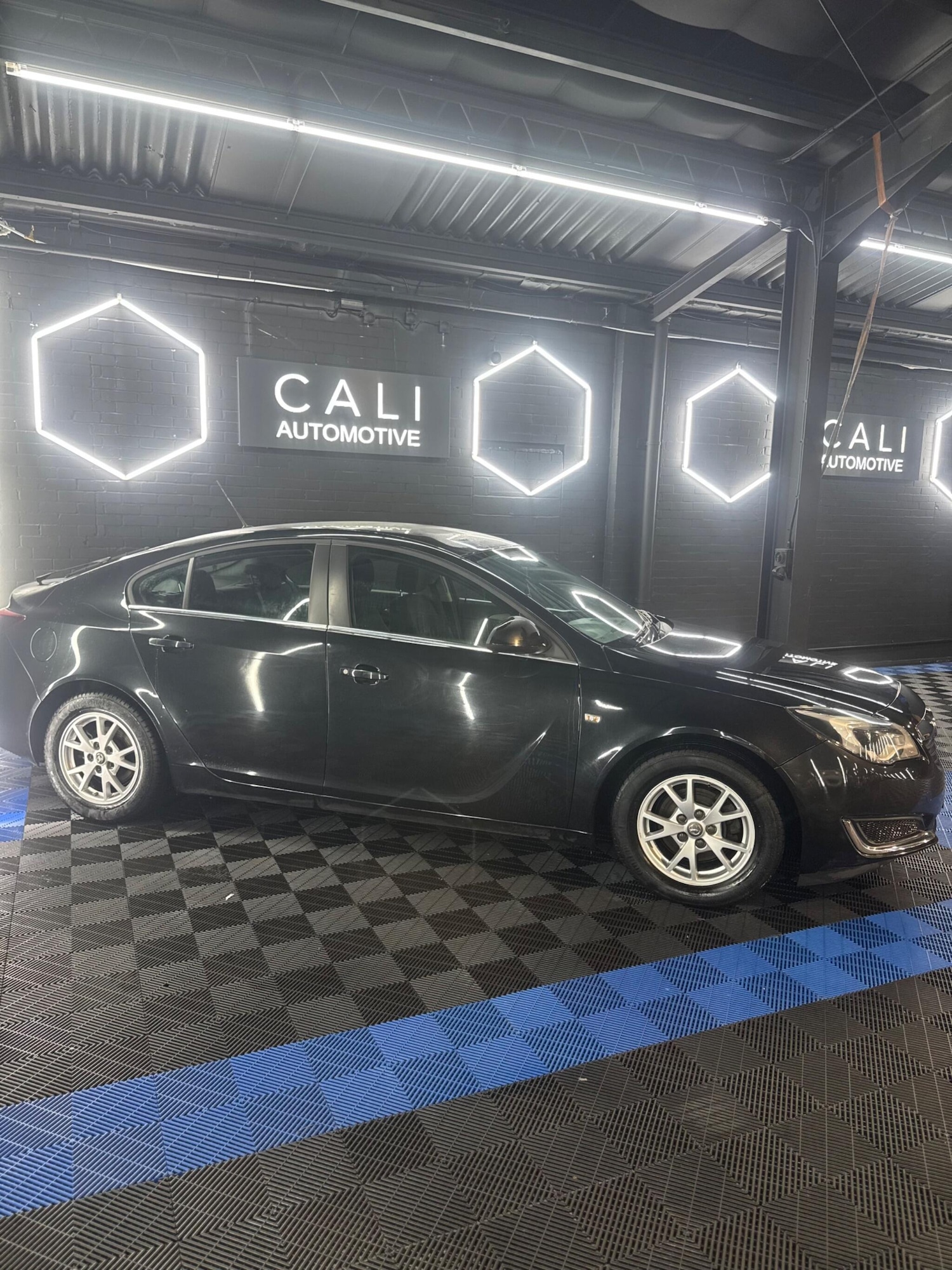 Used Vauxhall Insignia 2014 for sale - 77130939: Photo 18