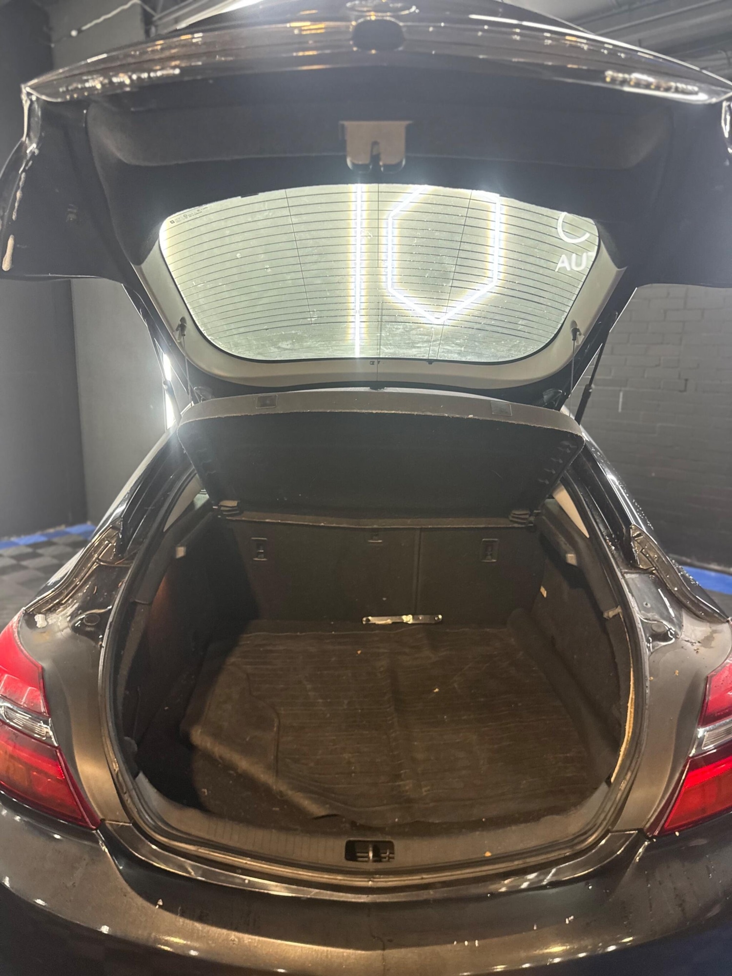 Used Vauxhall Insignia 2014 for sale - 77130939: Photo 25