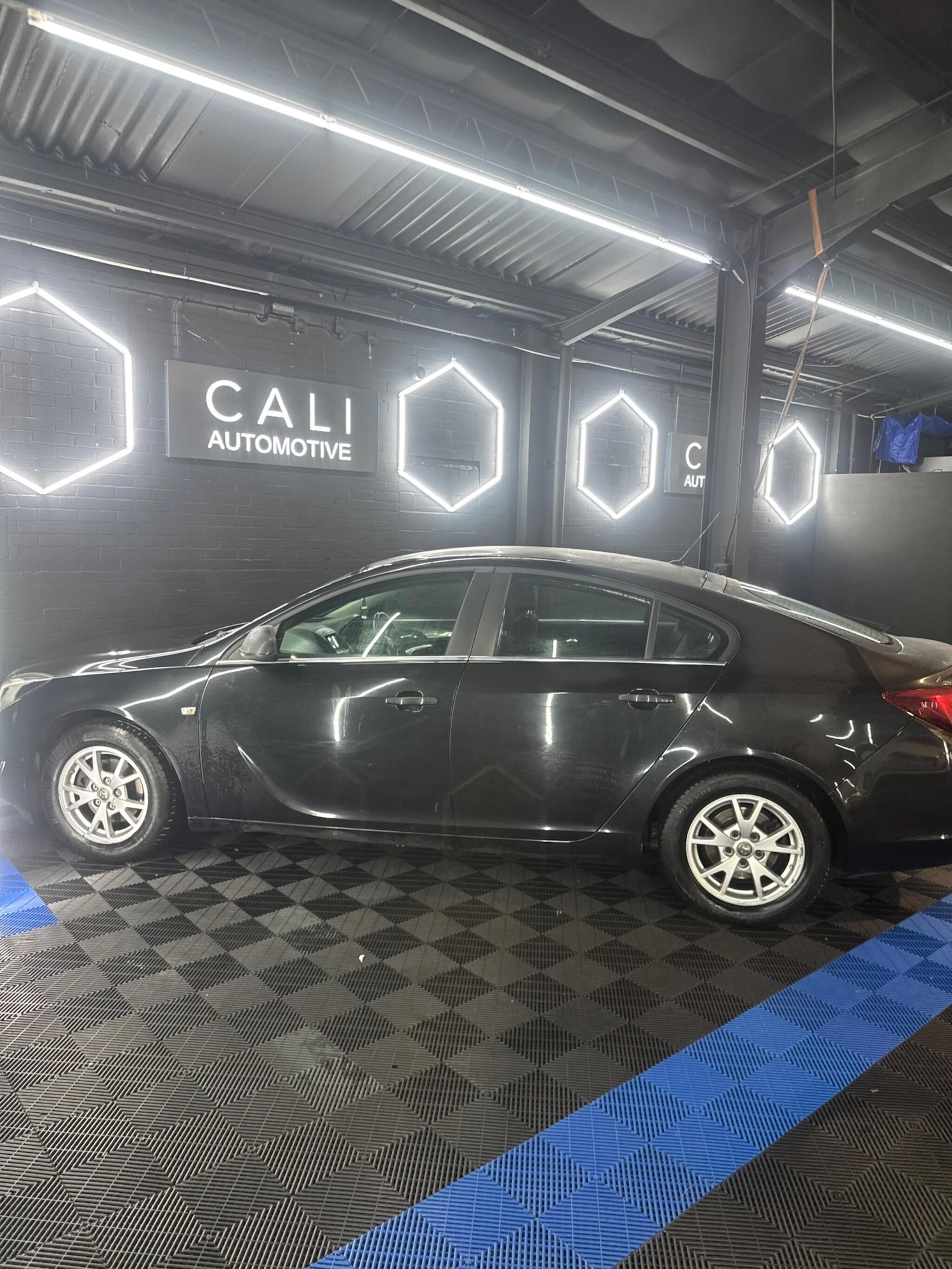 Used Vauxhall Insignia 2014 for sale - 77130939: Photo 32