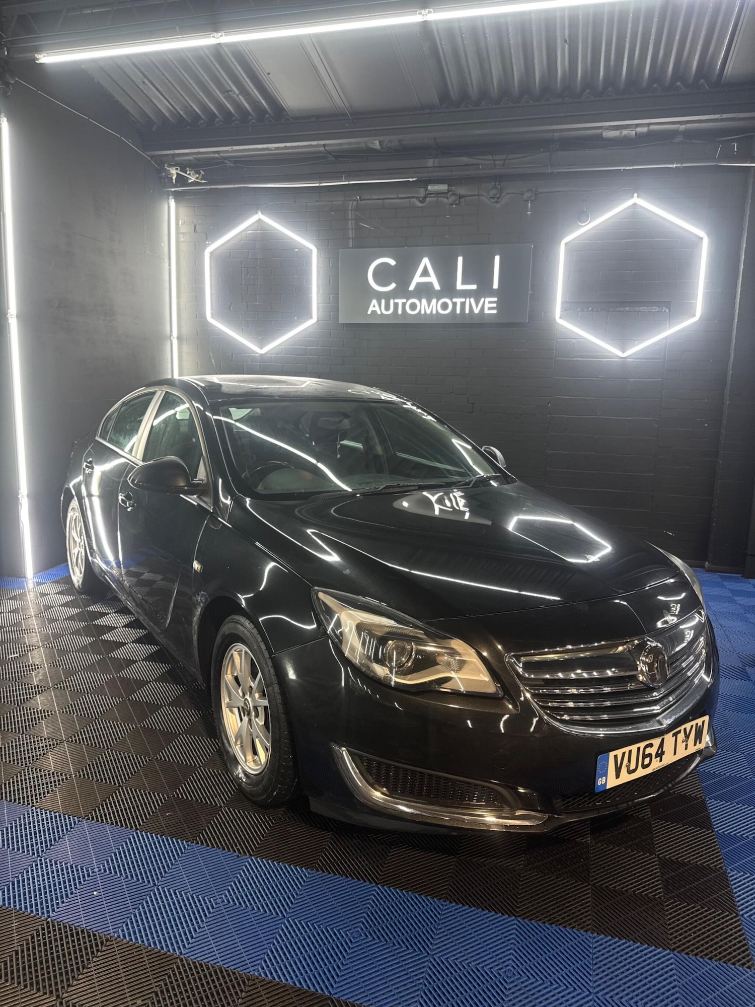 Used Vauxhall Insignia 2014 for sale - 77130939: Photo 5