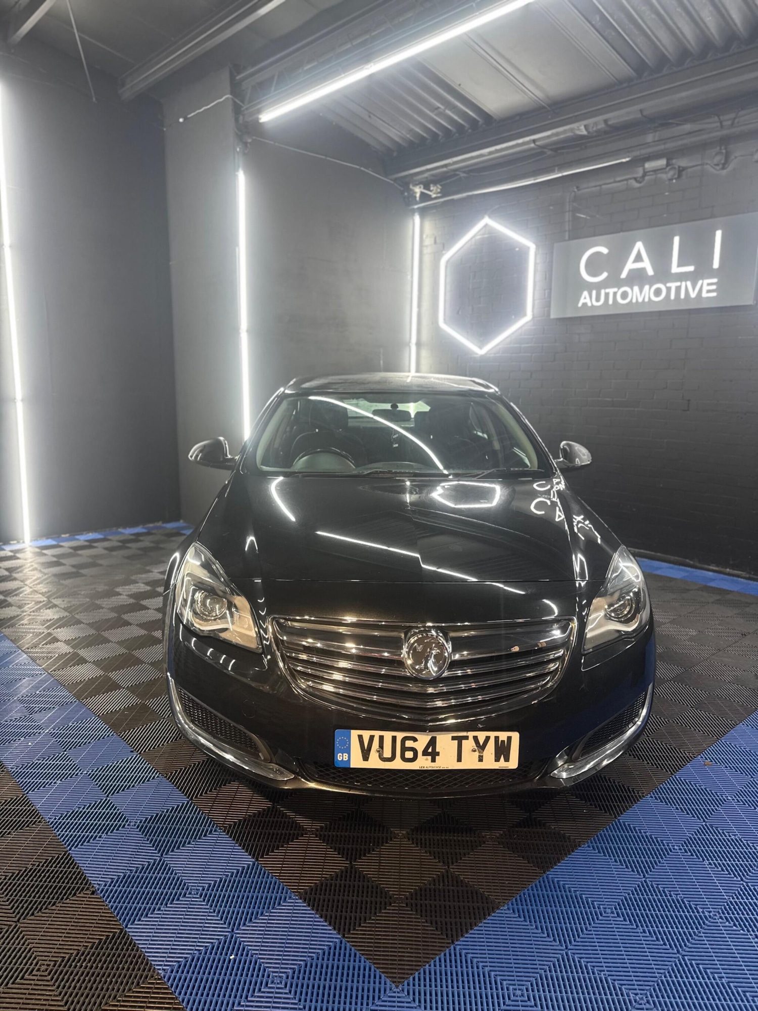 Used Vauxhall Insignia 2014 for sale - 77130939: Photo 6