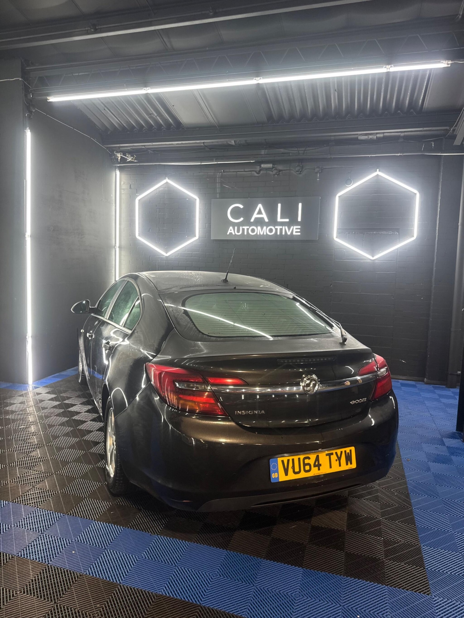 Used Vauxhall Insignia 2014 for sale - 77130939: Photo 8