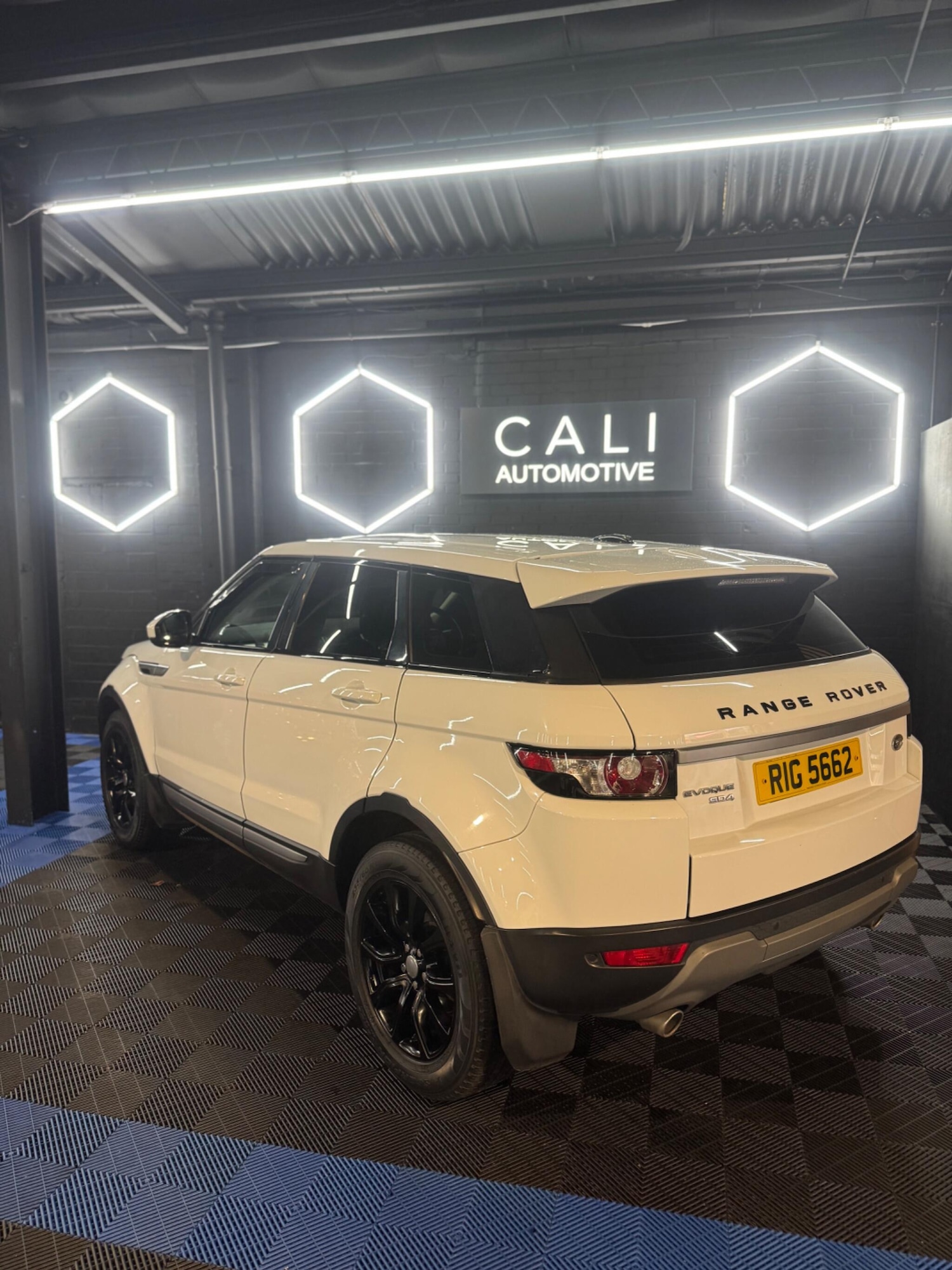 Used Land Rover Range Rover Evoque 2014 for sale - 77242583: Photo 6