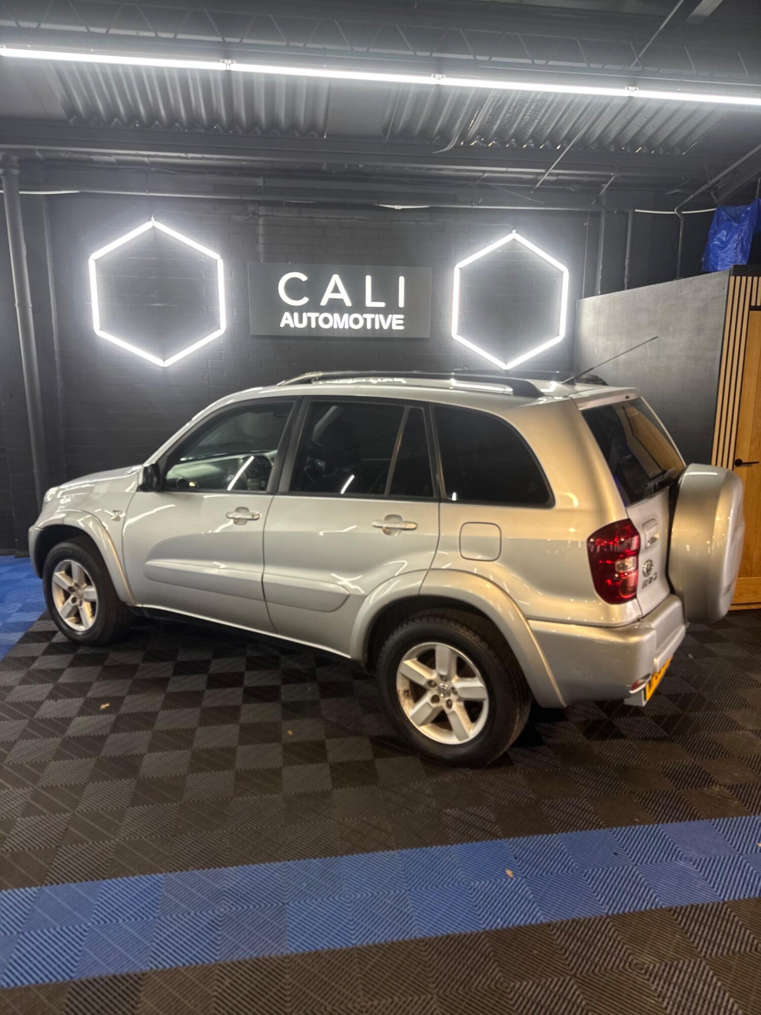 Used Toyota RAV4 for sale - 78141592: Photo 14