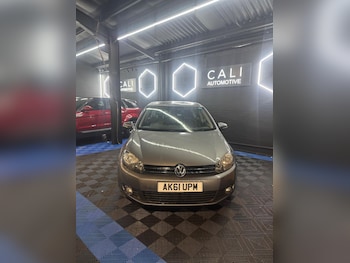 Used Volkswagen Golf 2011 for sale - 77853618: Photo