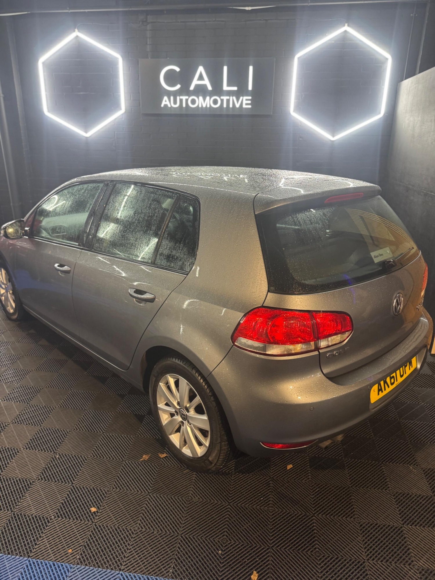 Used Volkswagen Golf 2011 for sale - 77853618: Photo 3