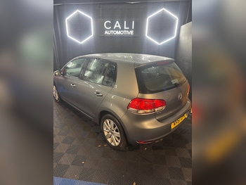 Used Volkswagen Golf 2011 for sale - 77853618: Photo