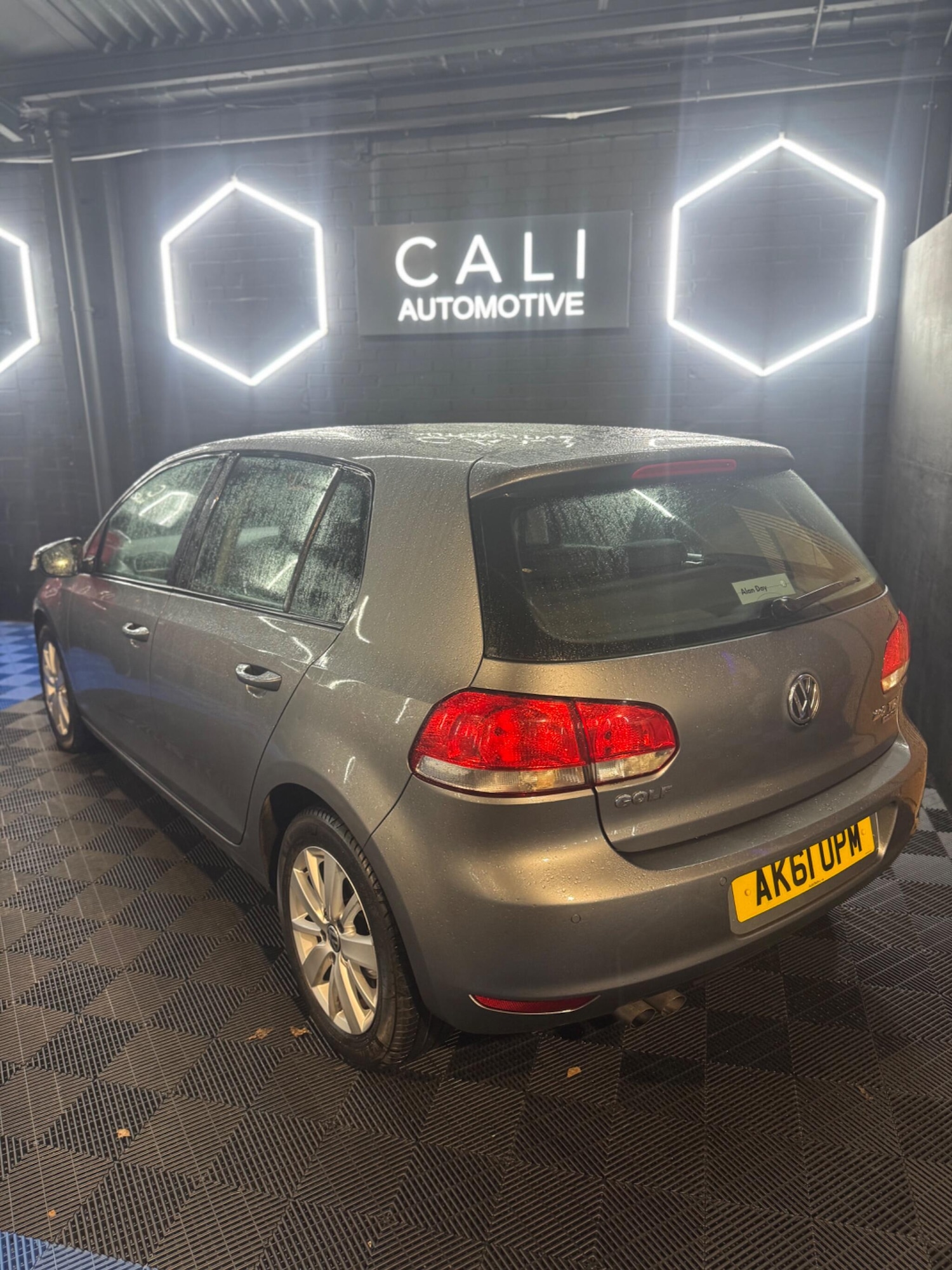 Used Volkswagen Golf 2011 for sale - 77853618: Photo 6