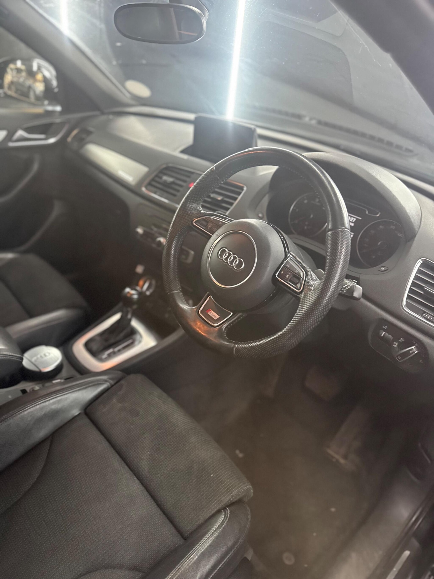 Used Audi Q3 2013 for sale - 77331651: Photo 14