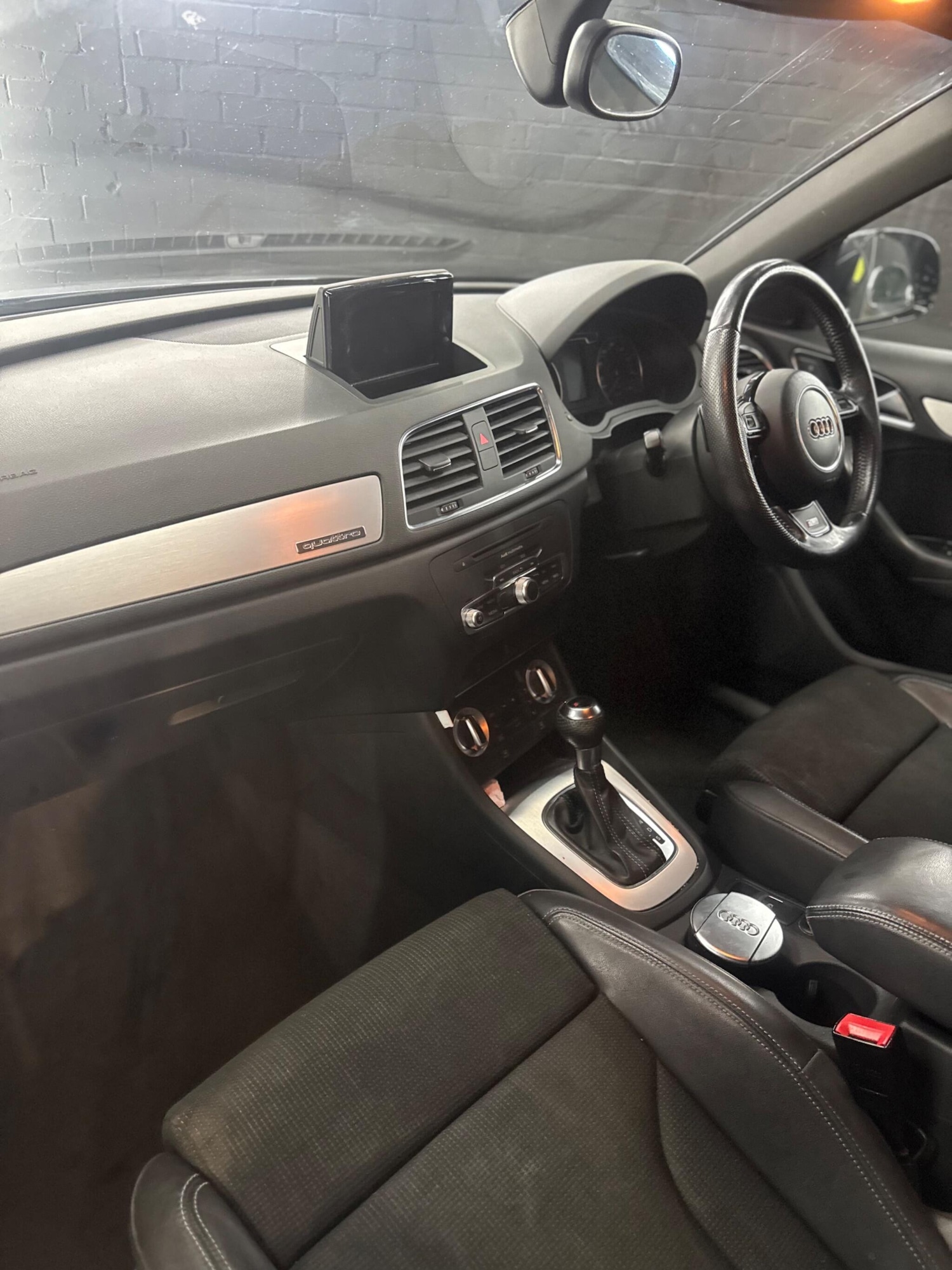 Used Audi Q3 2013 for sale - 77331651: Photo 15