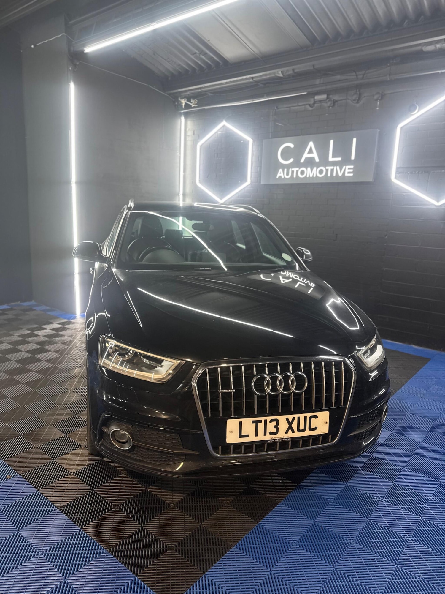 Used Audi Q3 2013 for sale - 77331651: Photo 30