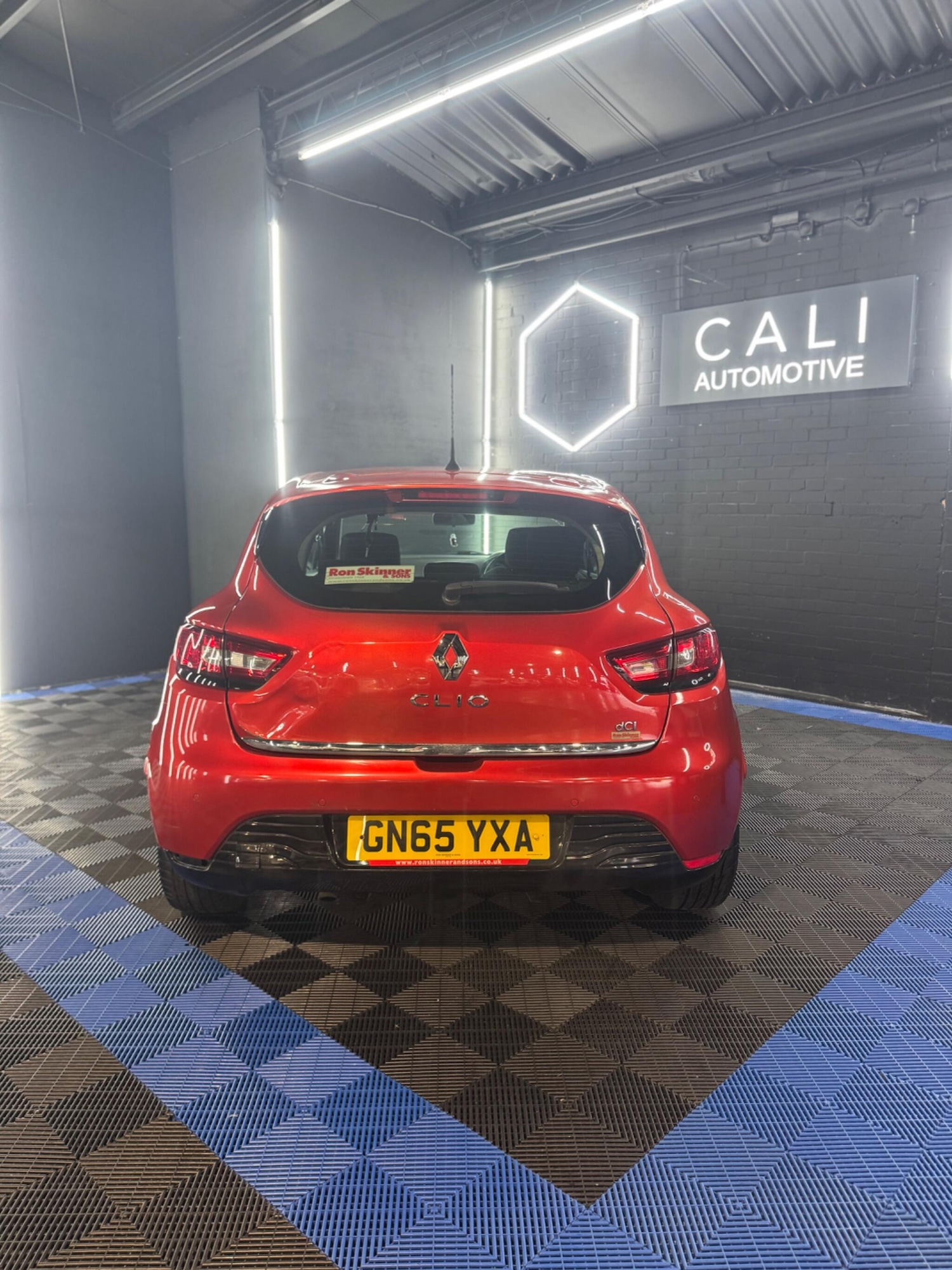 Used Renault Clio 2015 for sale - 76866561: Photo 10