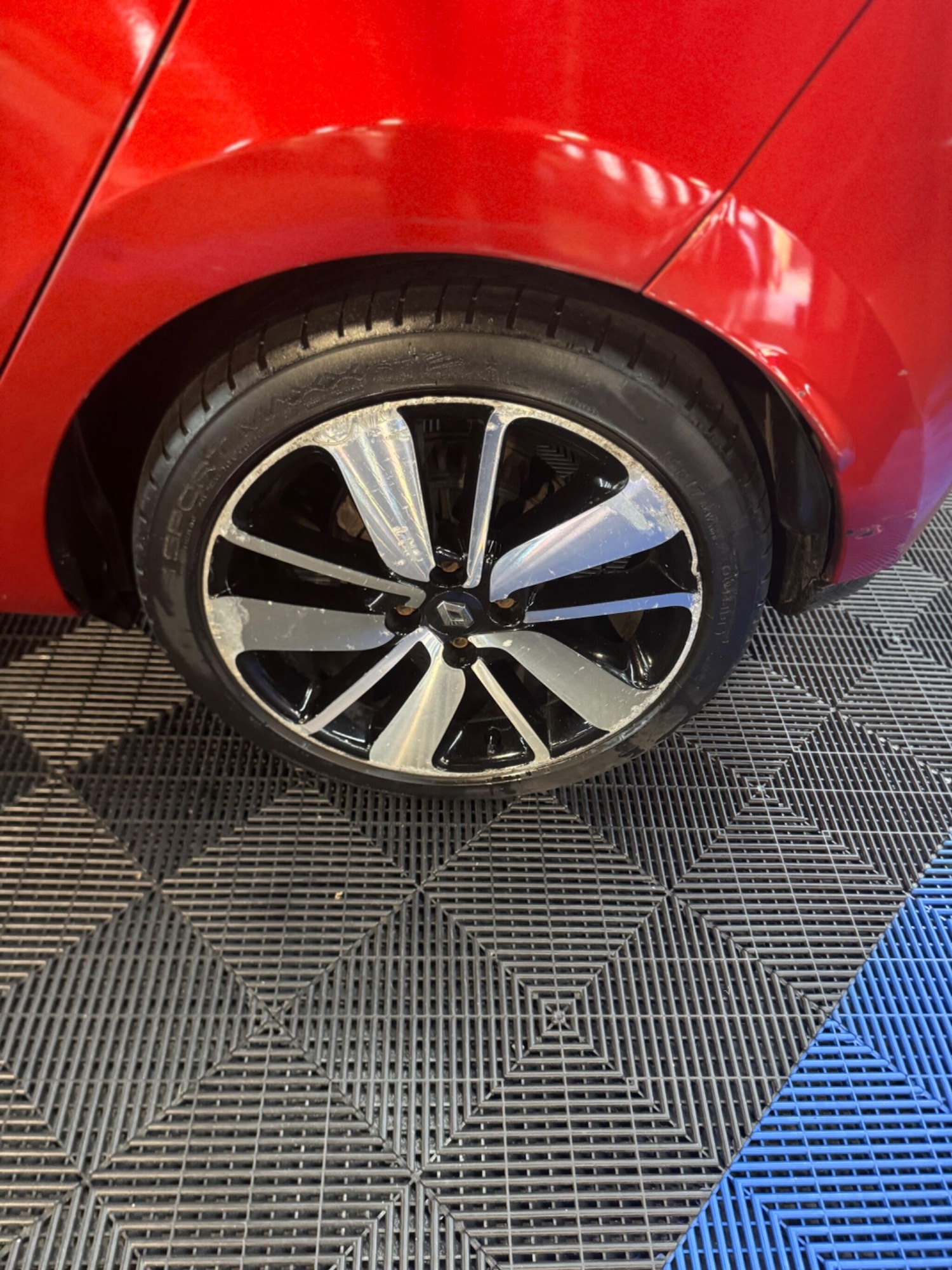 Used Renault Clio 2015 for sale - 76866561: Photo 19