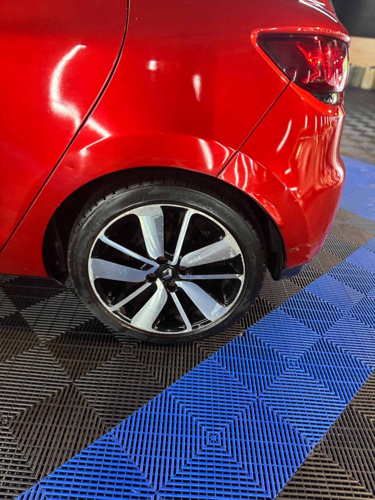 Used Renault Clio 2015 for sale - 76866561: Photo 23