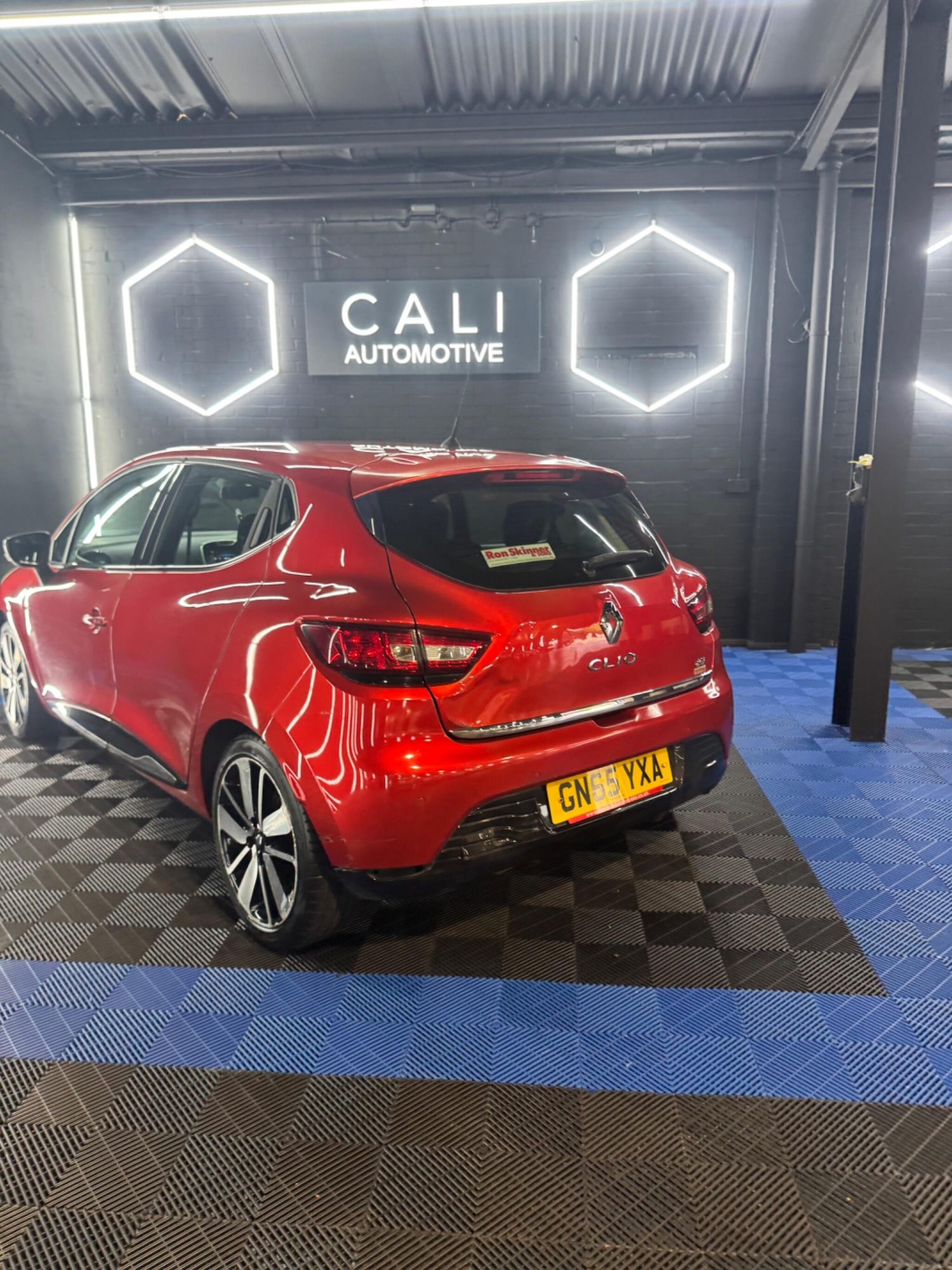 Used Renault Clio 2015 for sale - 76866561: Photo 7