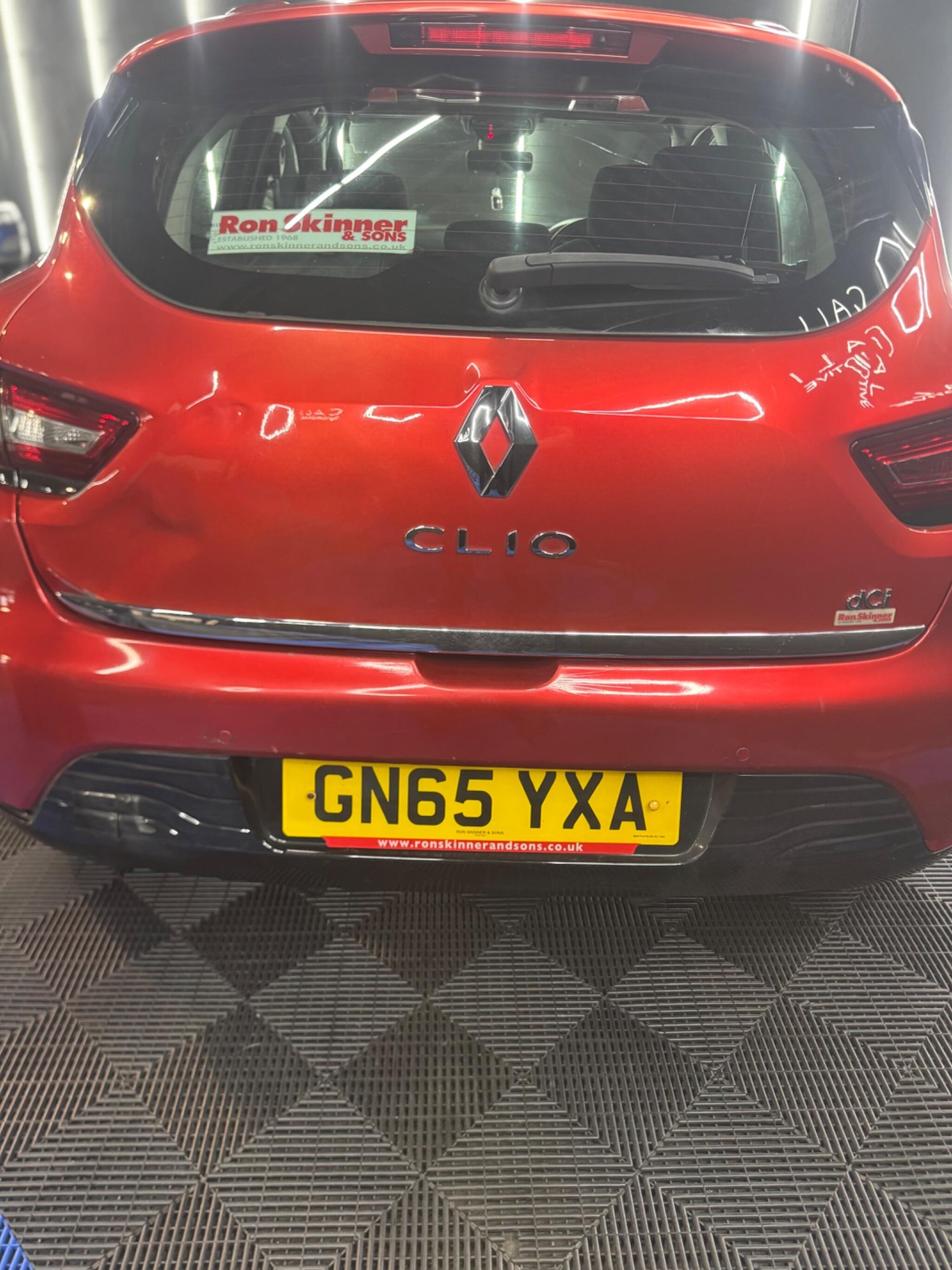Used Renault Clio 2015 for sale - 76866561: Photo 9