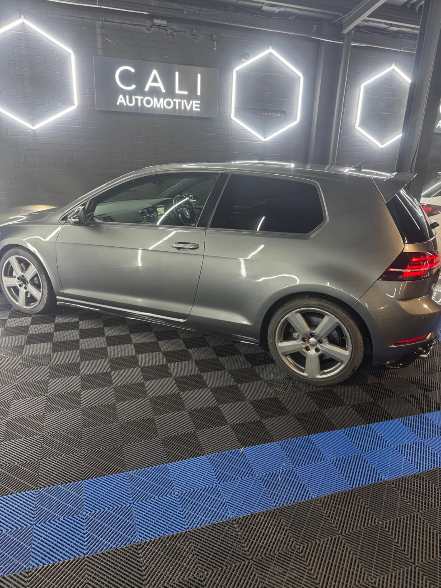 Used Volkswagen Golf 2019 for sale - 77016037: Photo 35