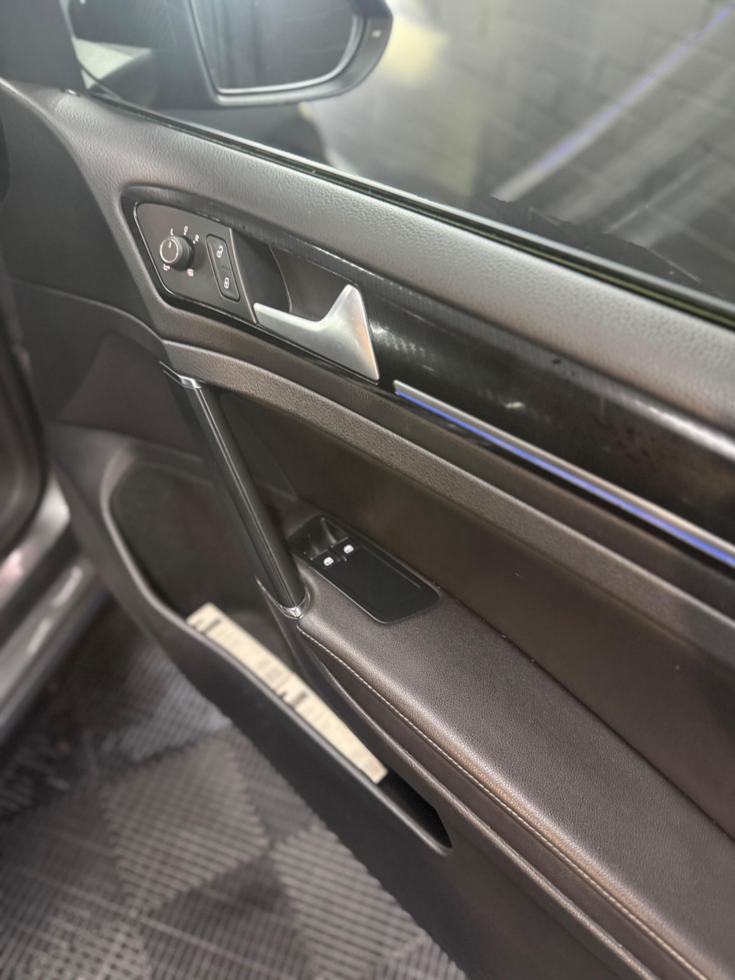 Used Volkswagen Golf 2019 for sale - 77016037: Photo 36