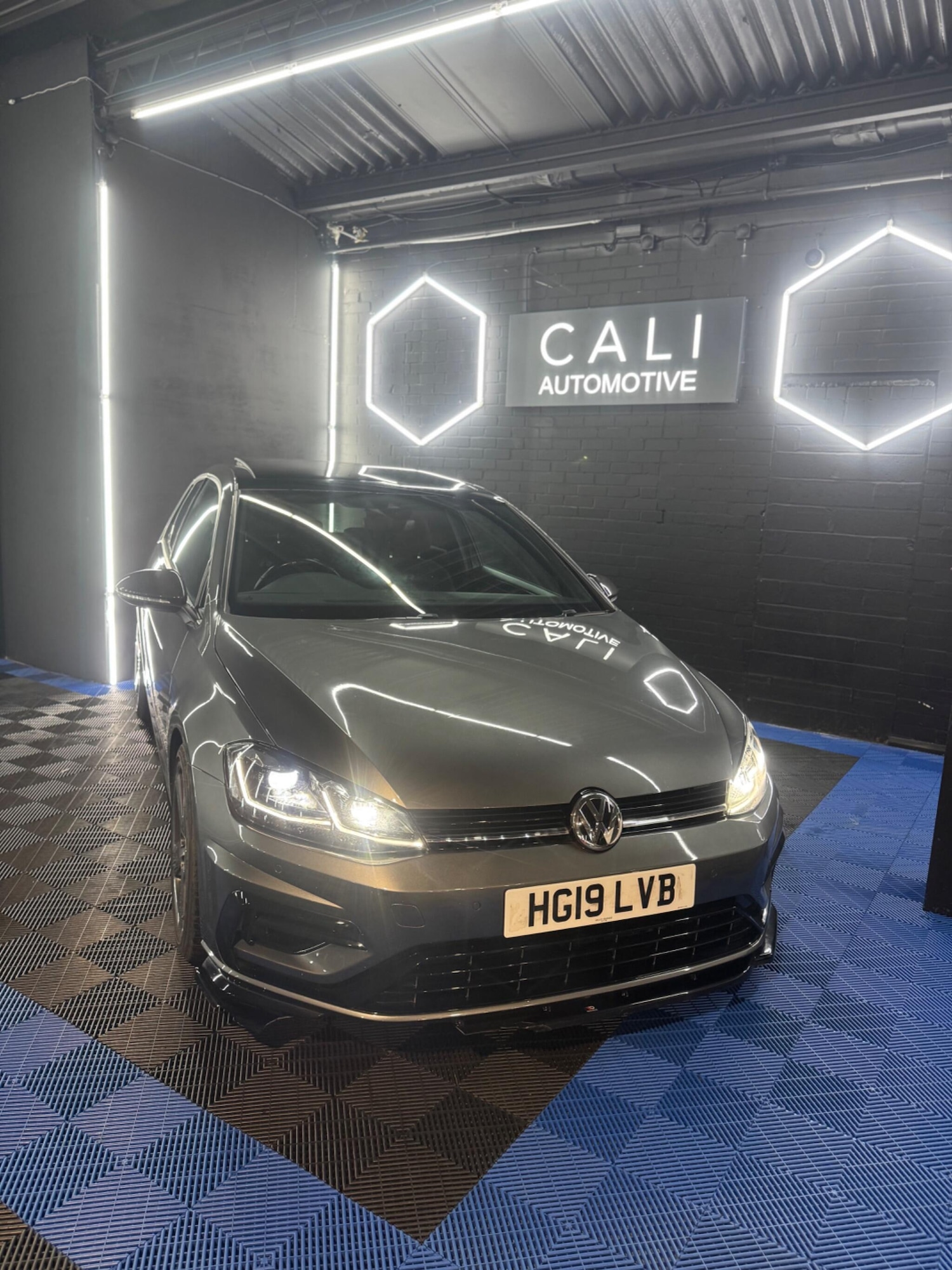 Used Volkswagen Golf 2019 for sale - 77016037: Photo 5