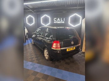 Used Vauxhall Zafira 2011 for sale - 77598086: Photo