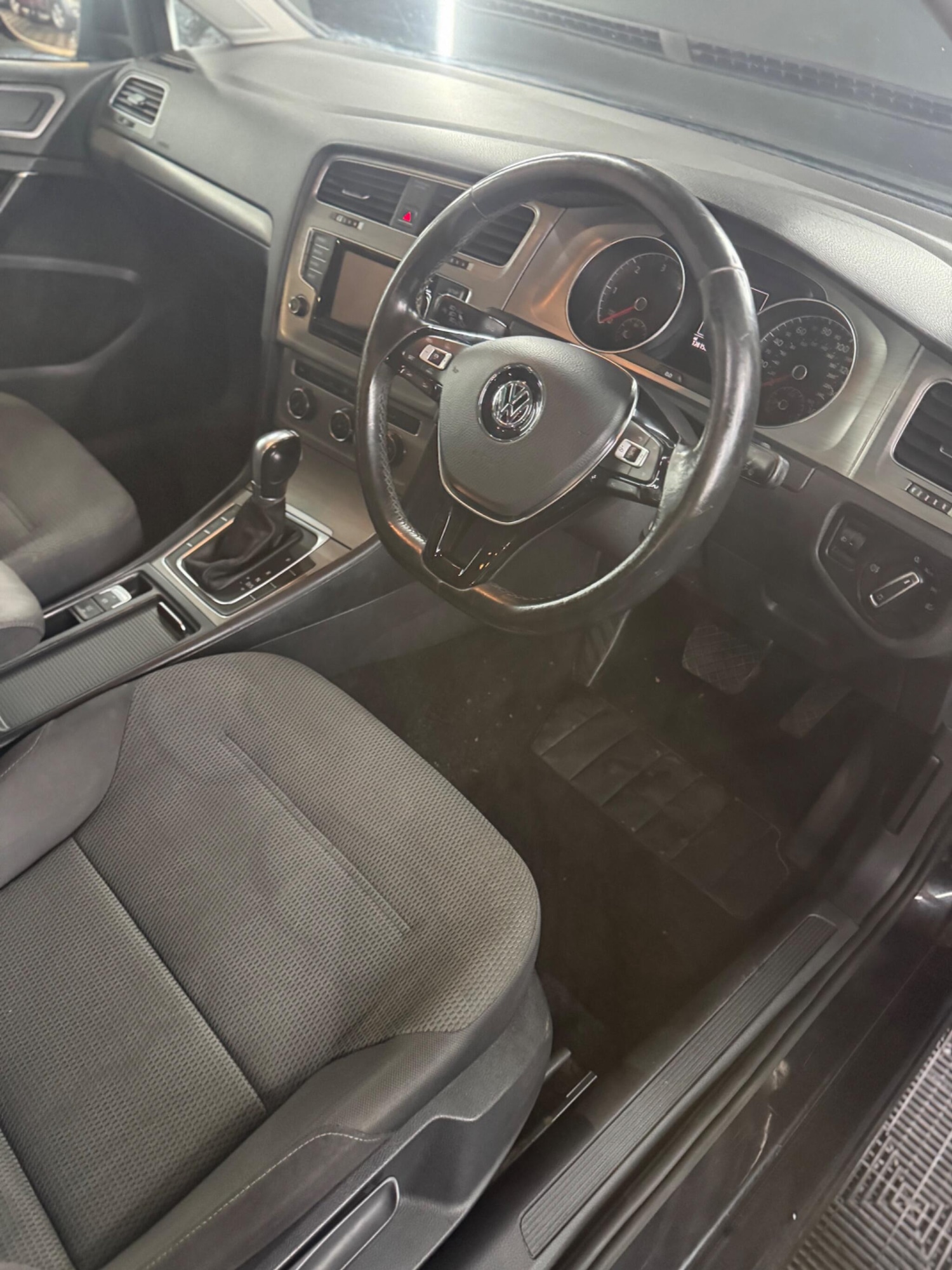 Used Volkswagen Golf 2014 for sale - 76865848: Photo 12