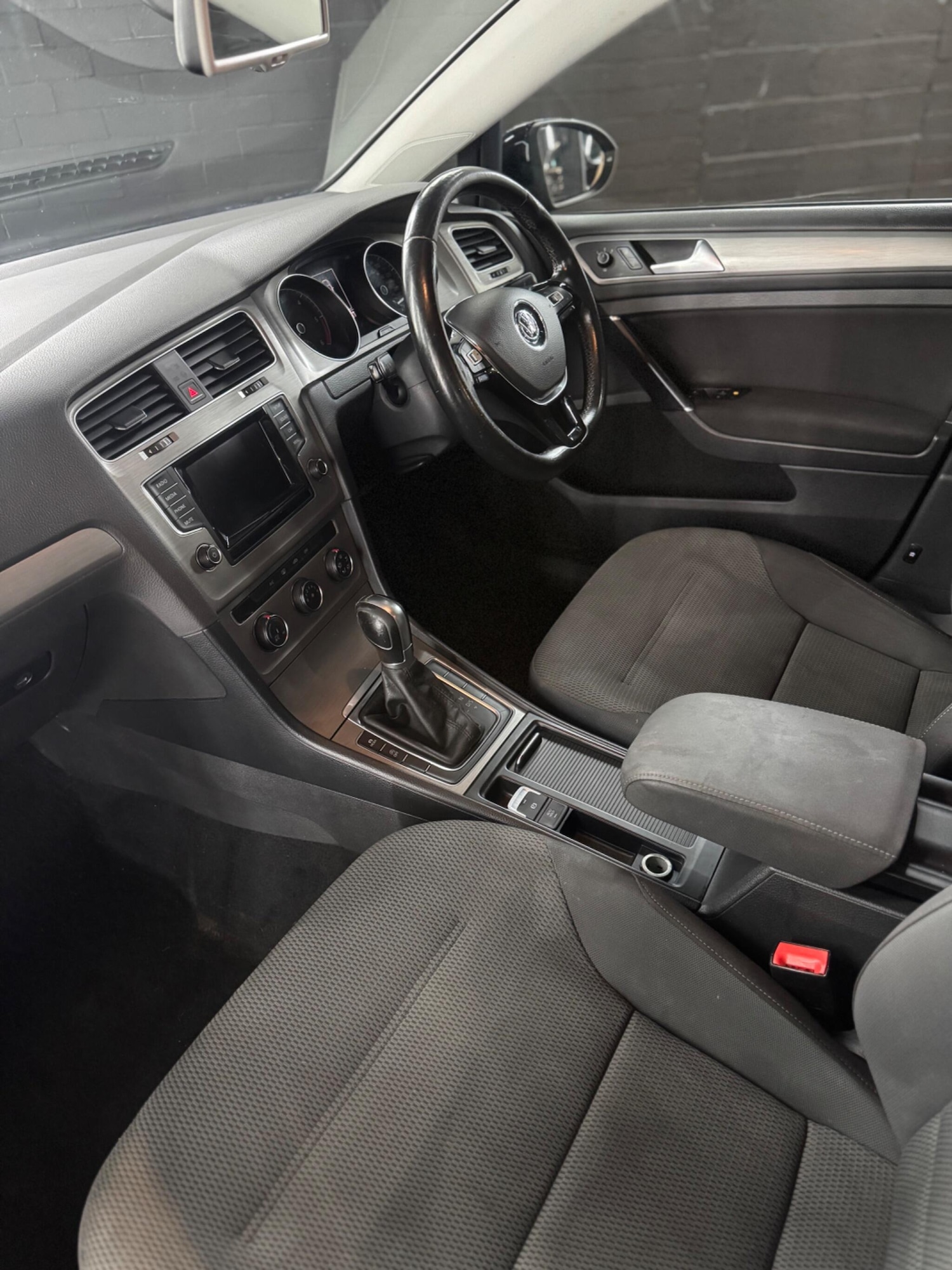 Used Volkswagen Golf 2014 for sale - 76865848: Photo 14