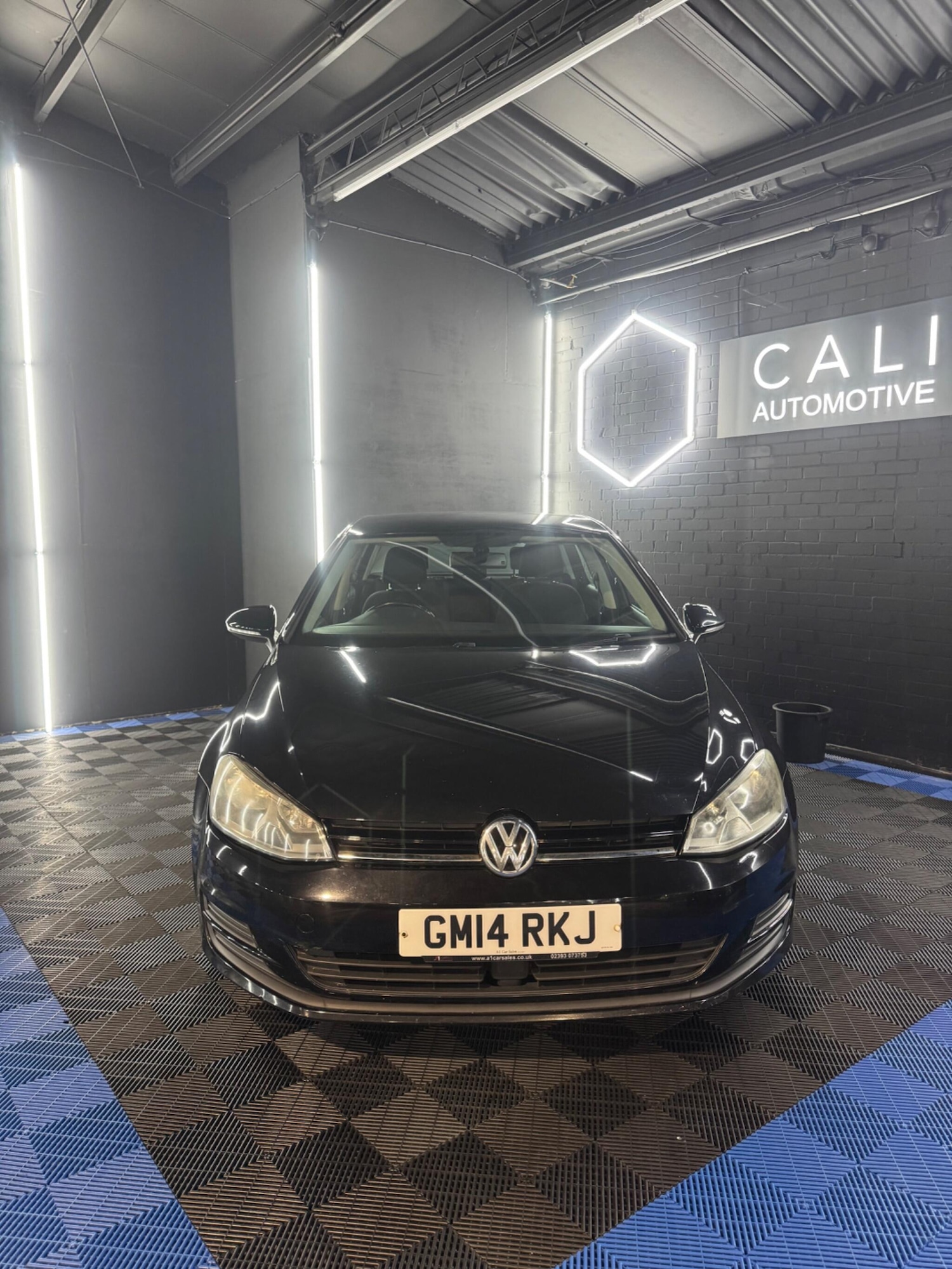 Used Volkswagen Golf 2014 for sale - 76865848: Photo 2