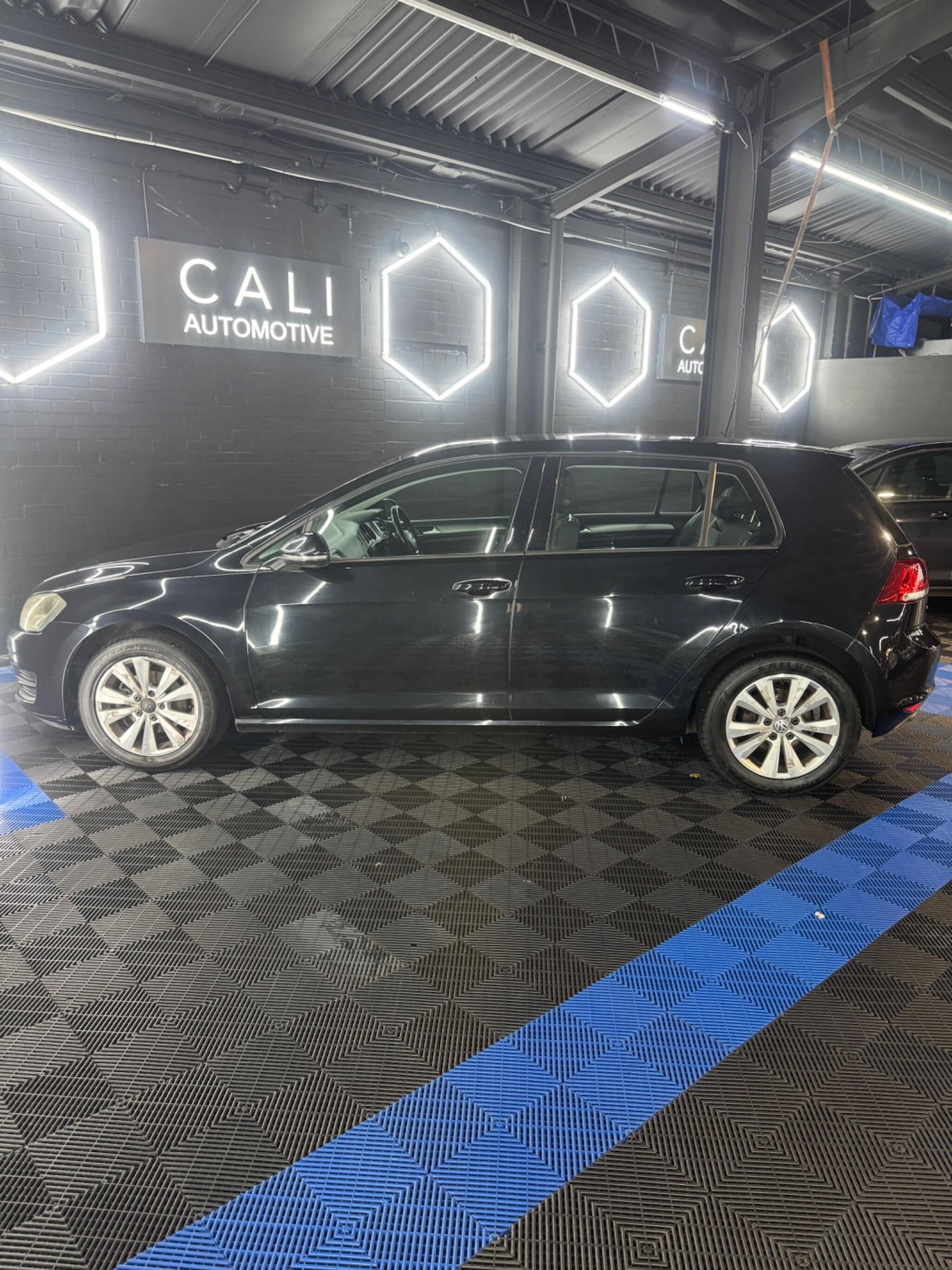 Used Volkswagen Golf 2014 for sale - 76865848: Photo 26