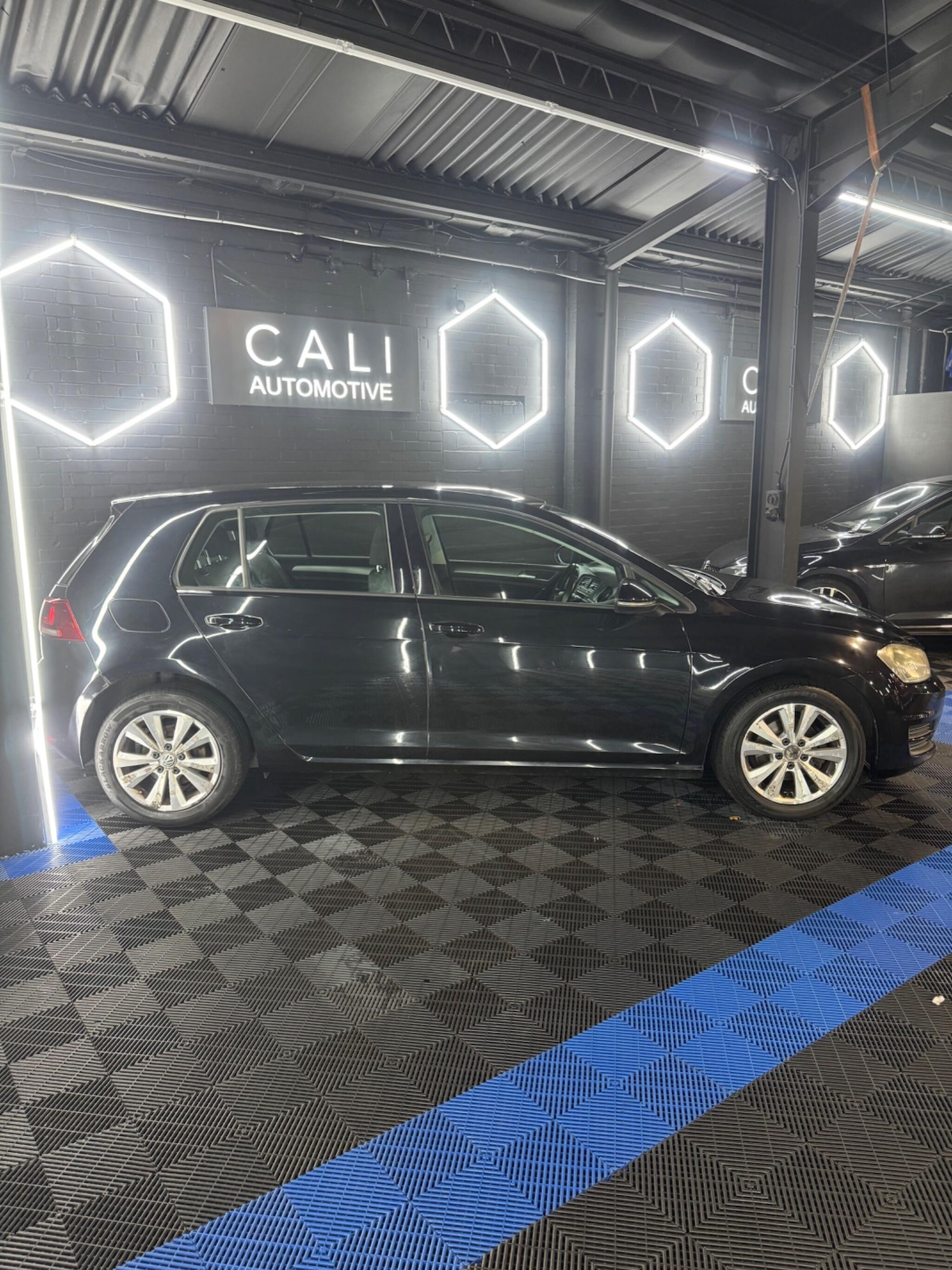 Used Volkswagen Golf 2014 for sale - 76865848: Photo 29