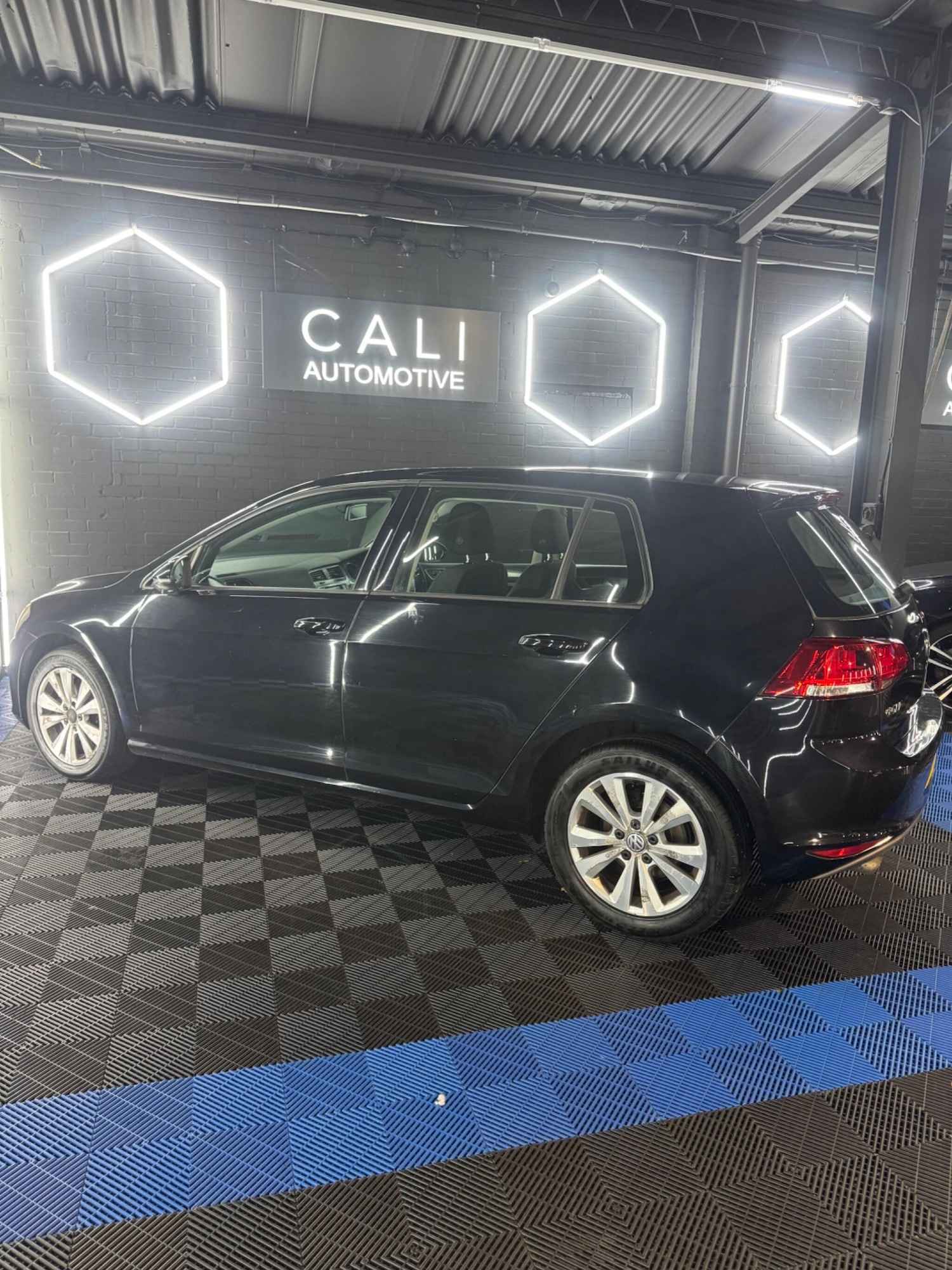 Used Volkswagen Golf 2014 for sale - 76865848: Photo 37