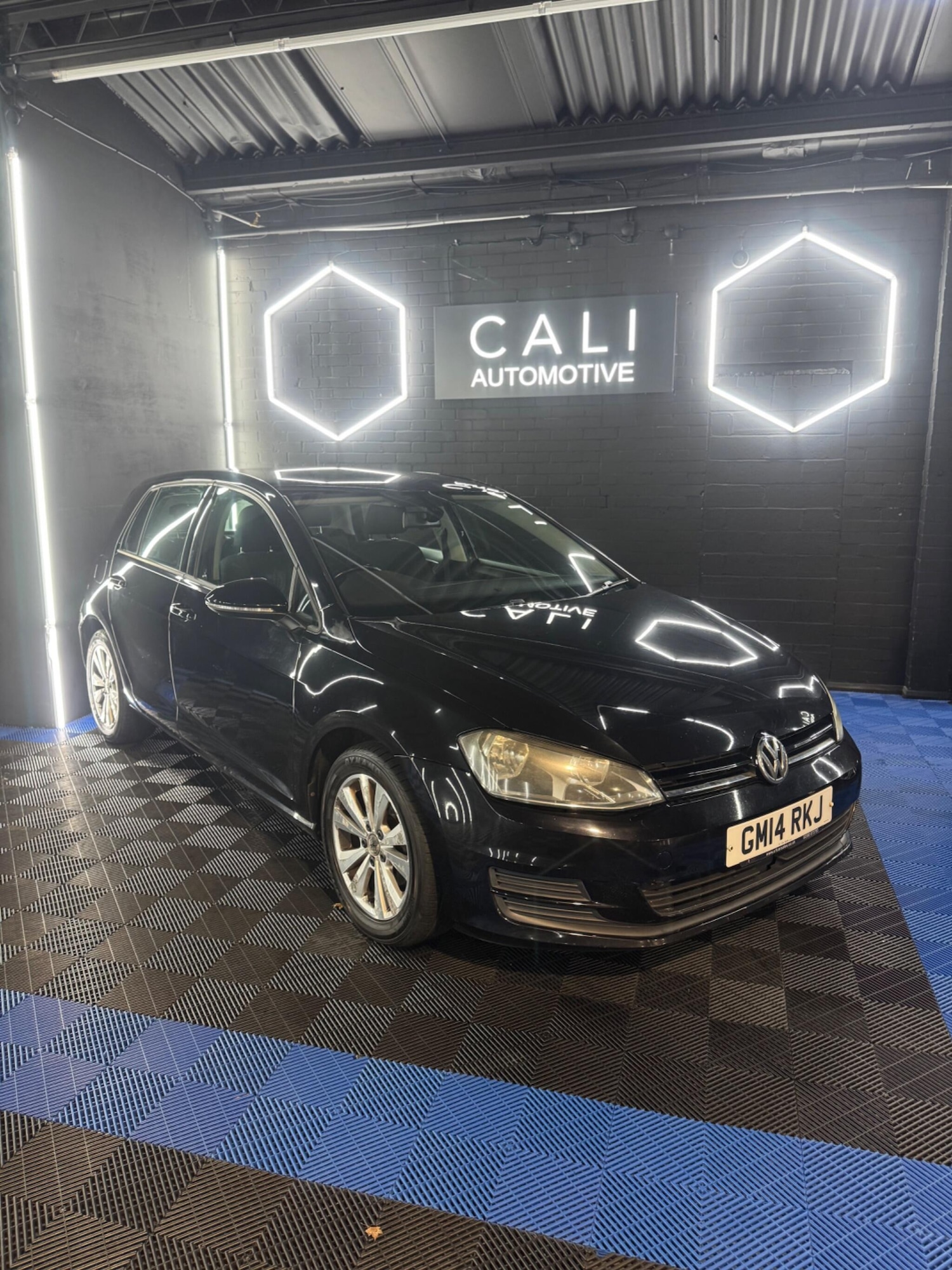 Used Volkswagen Golf 2014 for sale - 76865848: Photo 5