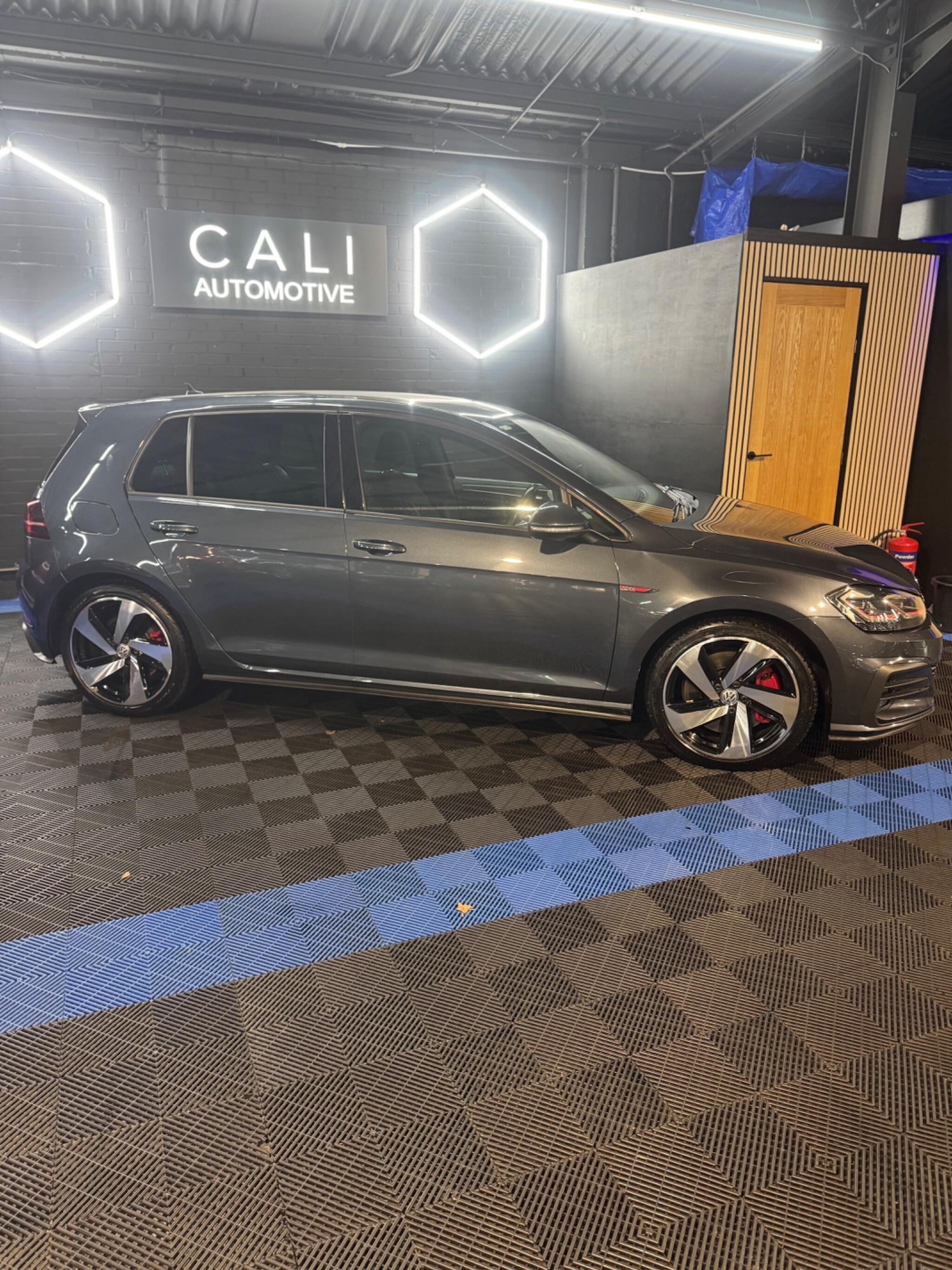 Used Volkswagen Golf for sale - 77768124: Photo 16