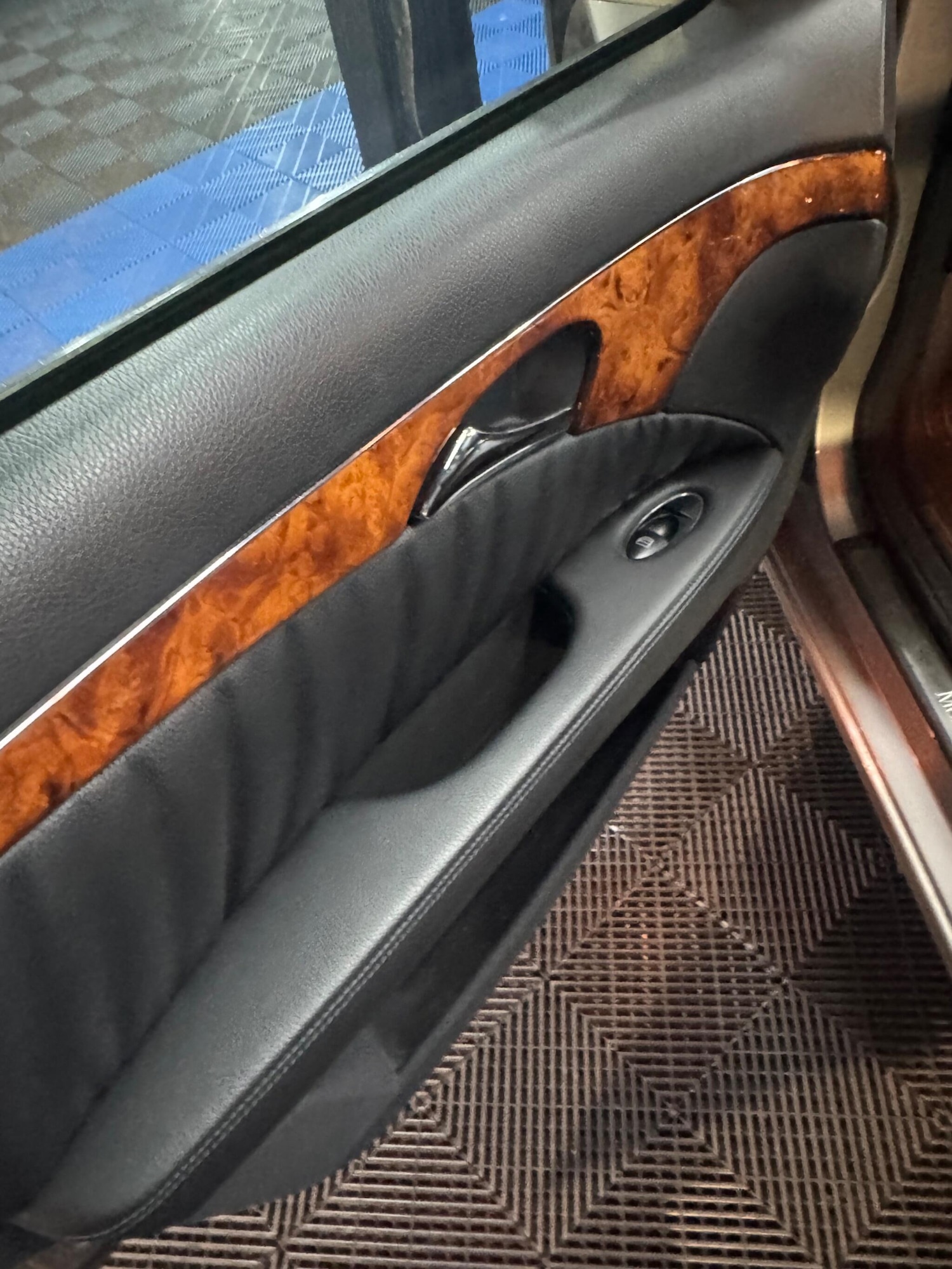 Used Mercedes-Benz E Class 2005 for sale - 77612636: Photo 30