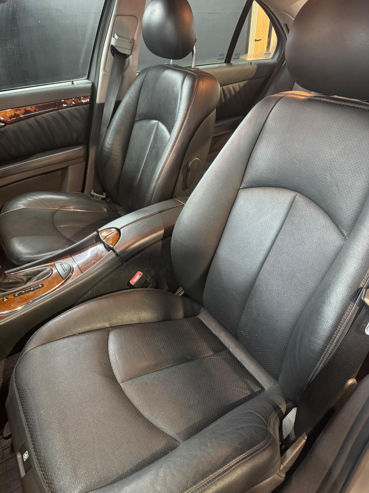 Used Mercedes-Benz E Class 2005 for sale - 77612636: Photo 34