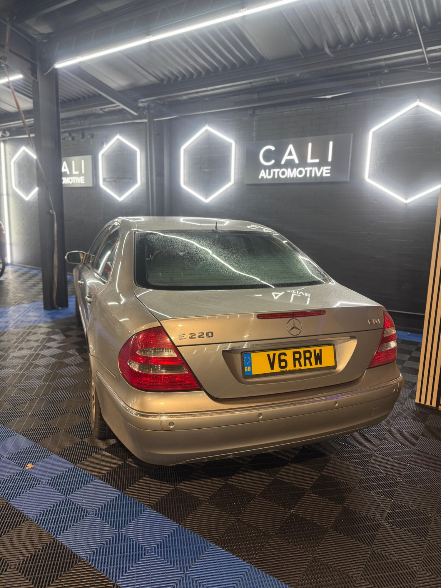 Used Mercedes-Benz E Class 2005 for sale - 77612636: Photo 41