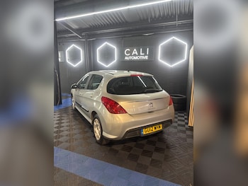 Used Peugeot 308 2012 for sale - 78276071: Photo