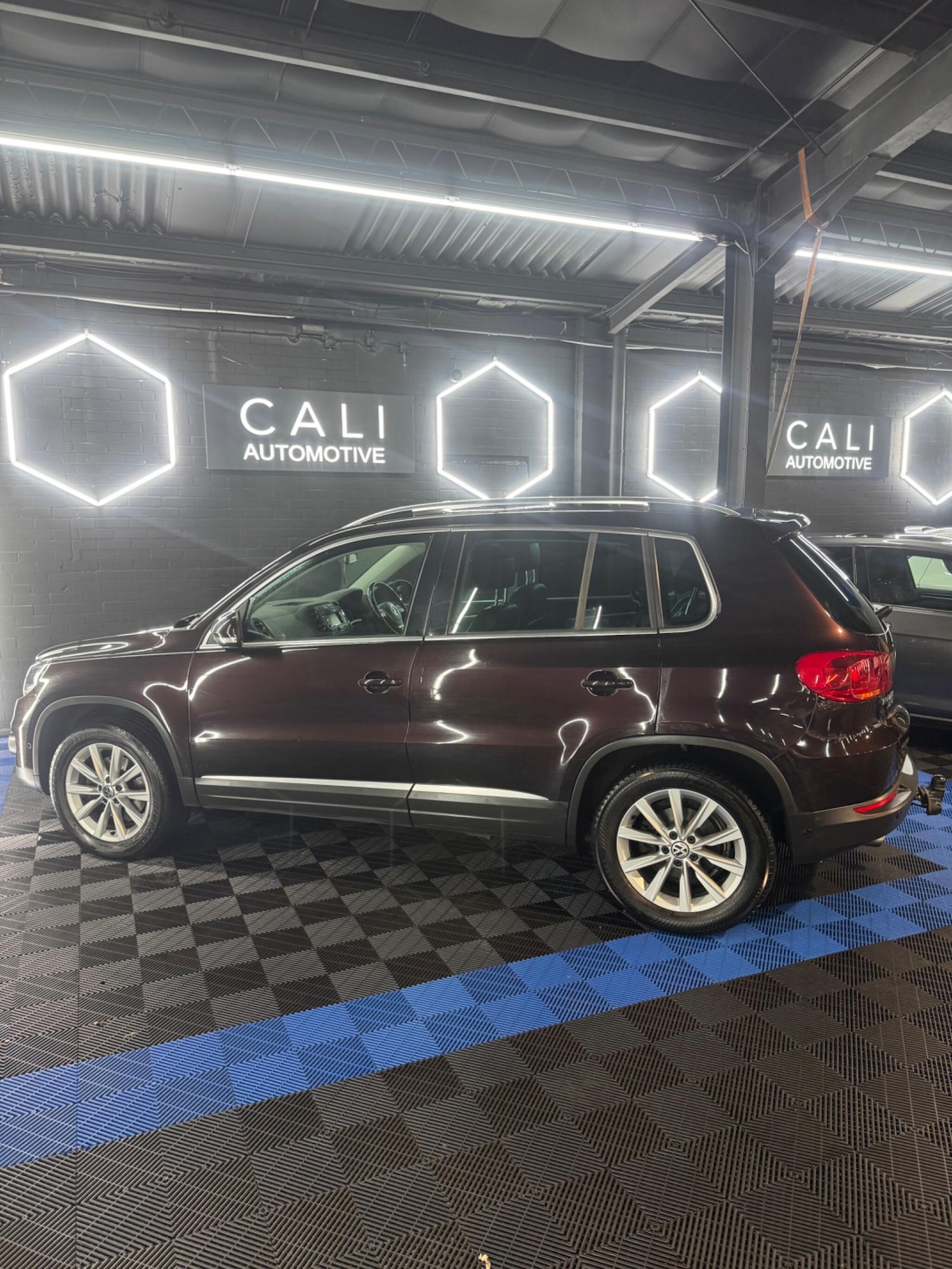 Used Volkswagen Tiguan 2013 for sale - 77400471: Photo 9