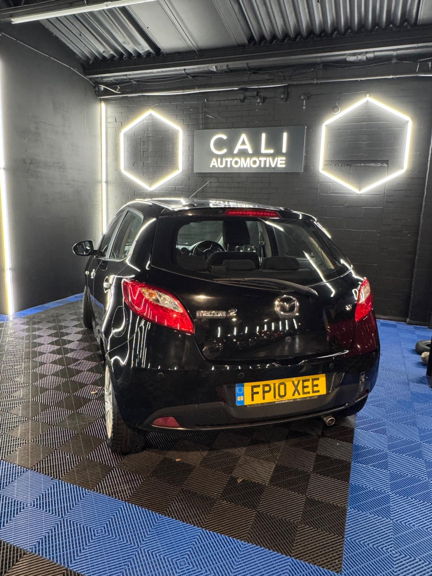 Used Mazda Mazda2 2010 for sale - 76866074: Photo 10