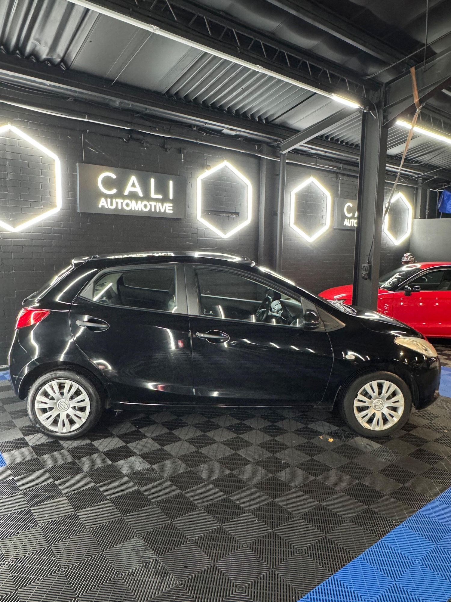 Used Mazda Mazda2 2010 for sale - 76866074: Photo 12