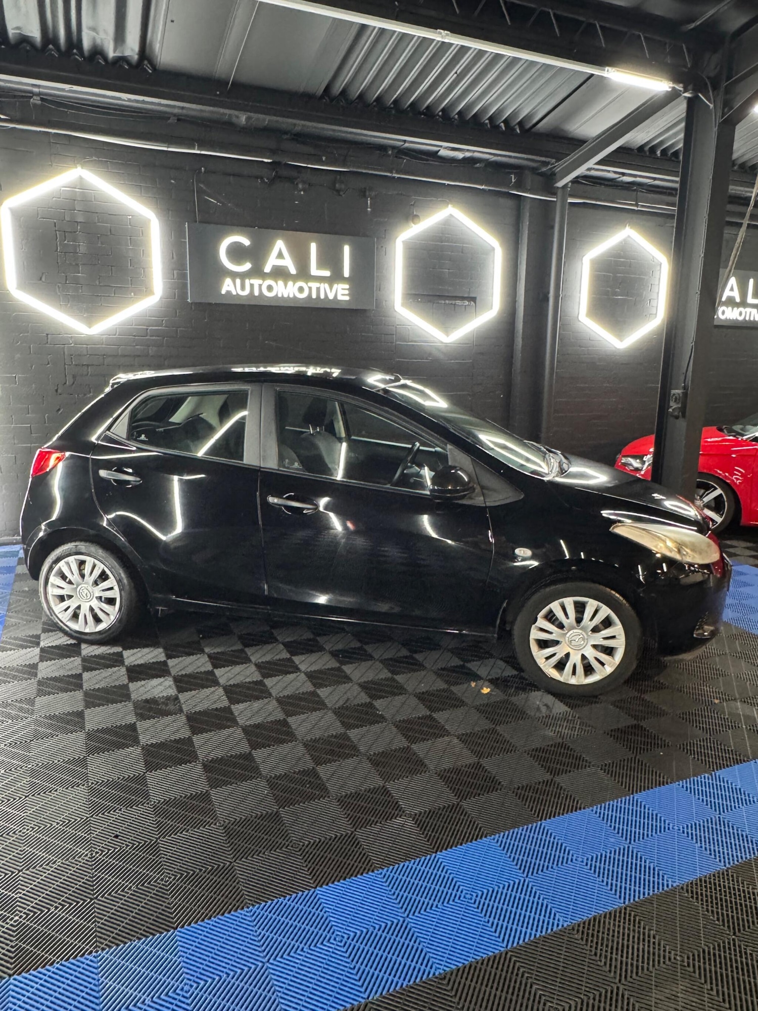 Used Mazda Mazda2 2010 for sale - 76866074: Photo 25